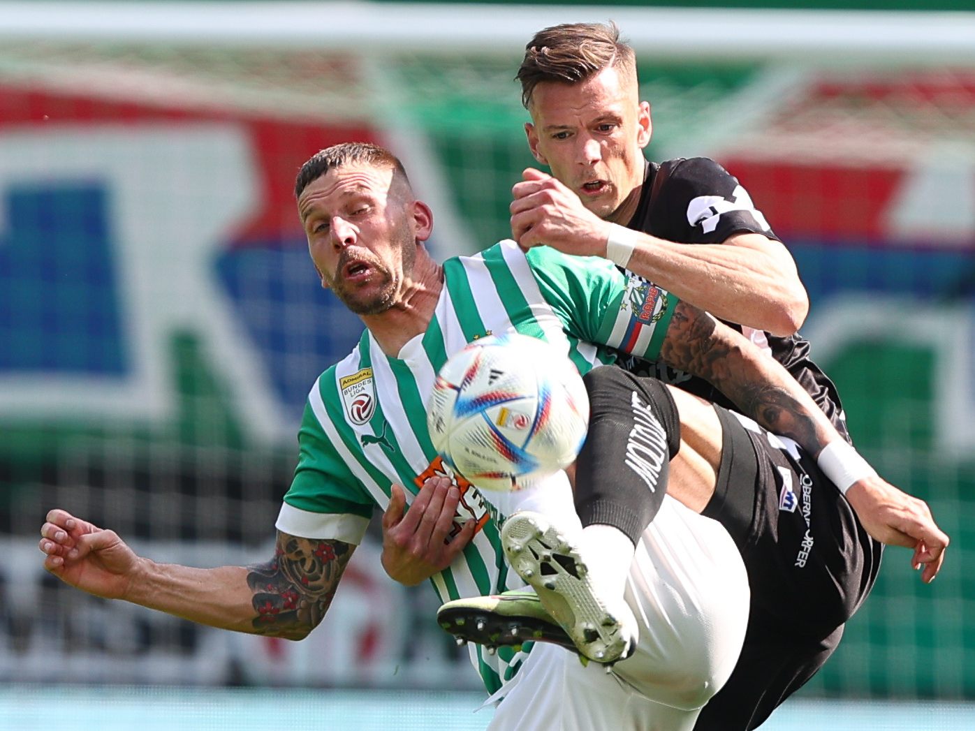 Der Schlager LASK-Rapid Wien eröffnet die Jubiläumssaison. Der Schlager LASK-Rapid Wien eröffnet die Jubiläumssaison.