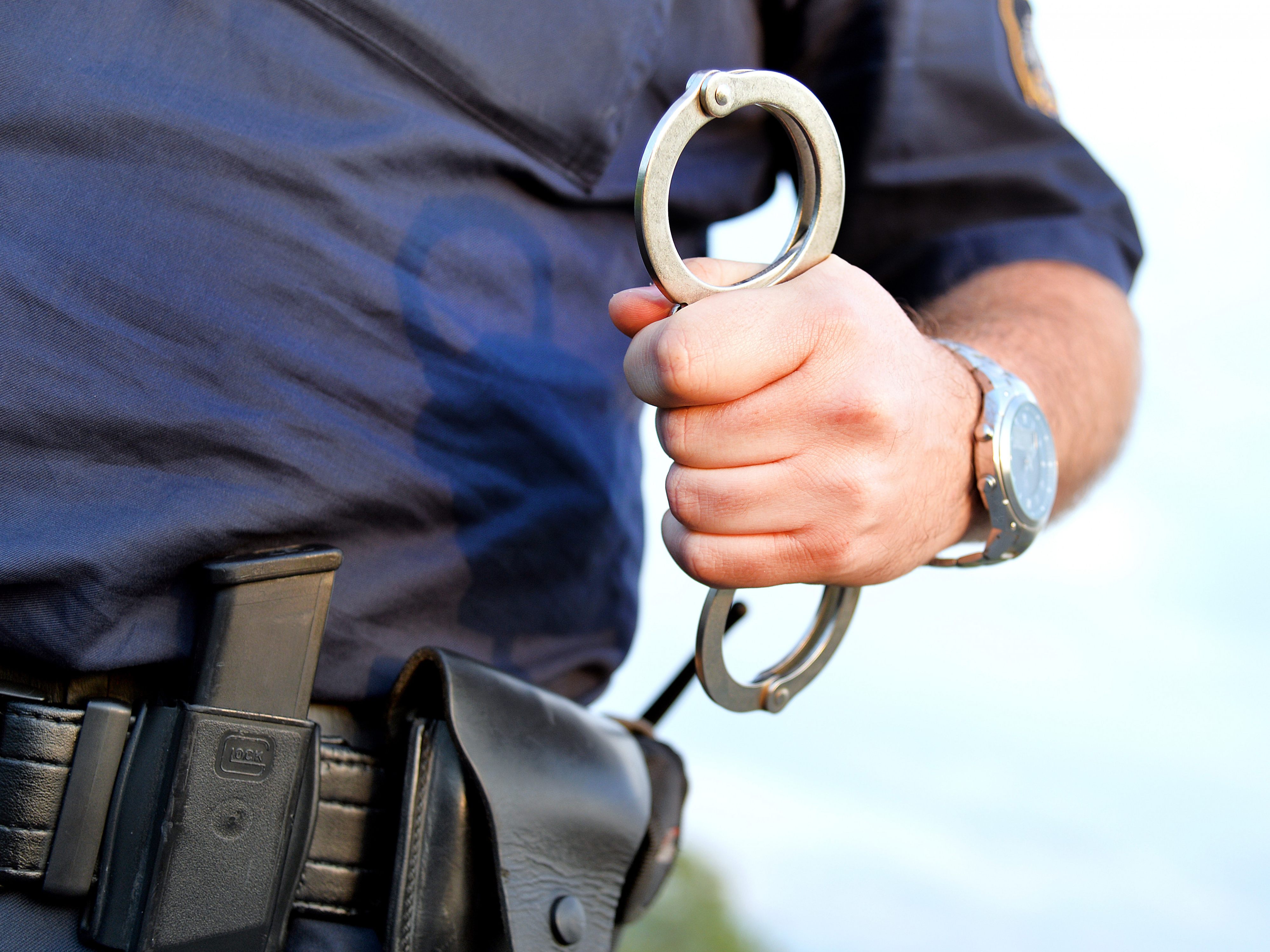 Die Polizei fasste in Wien einen 28-Jährigen der mehr als 17 Diebstähle verübte. Die Polizei fasste in Wien einen 28-Jährigen der mehr als 17 Diebstähle verübte.