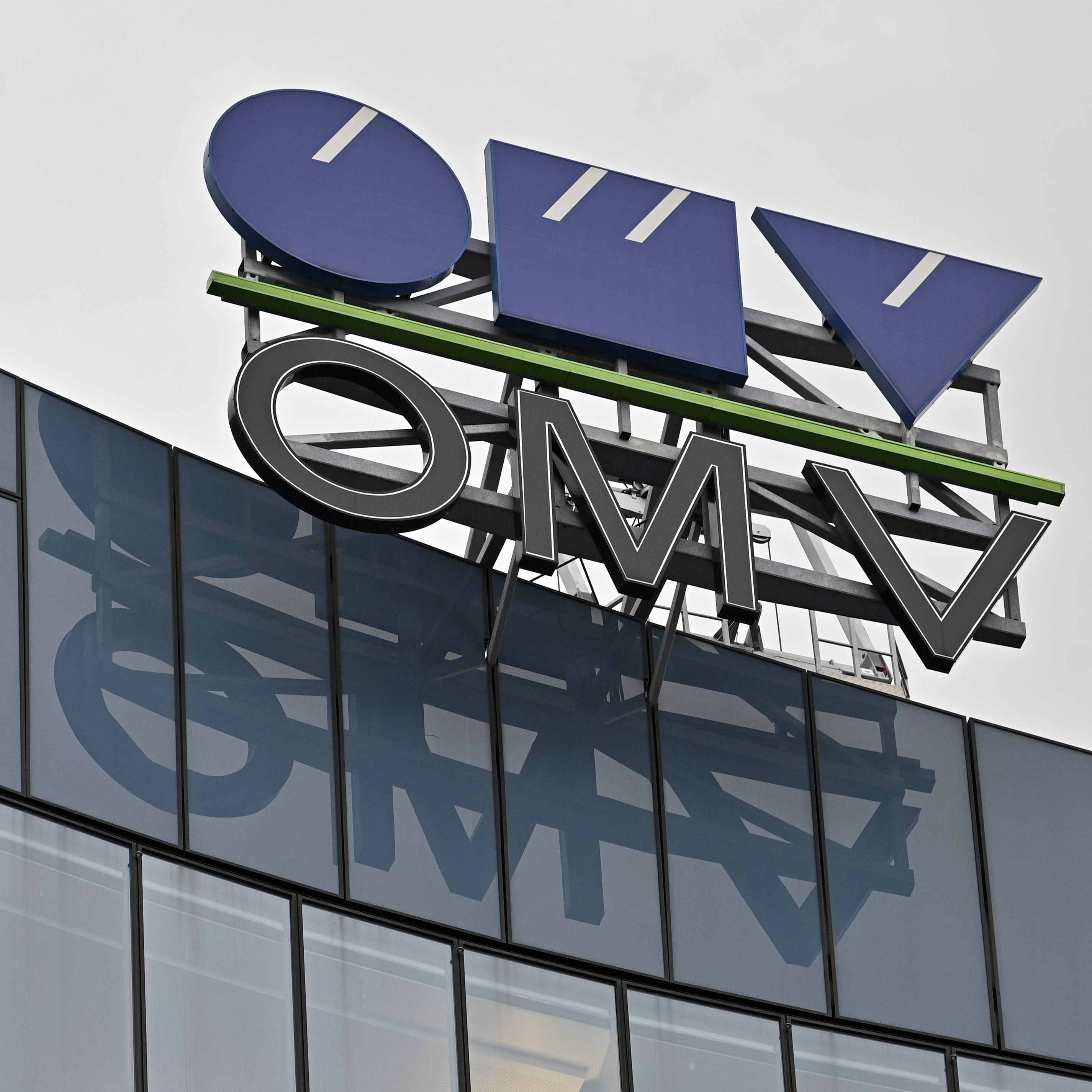 OMV und ADNOC verhandeln über eine Fusion des Chemiegeschäfts.