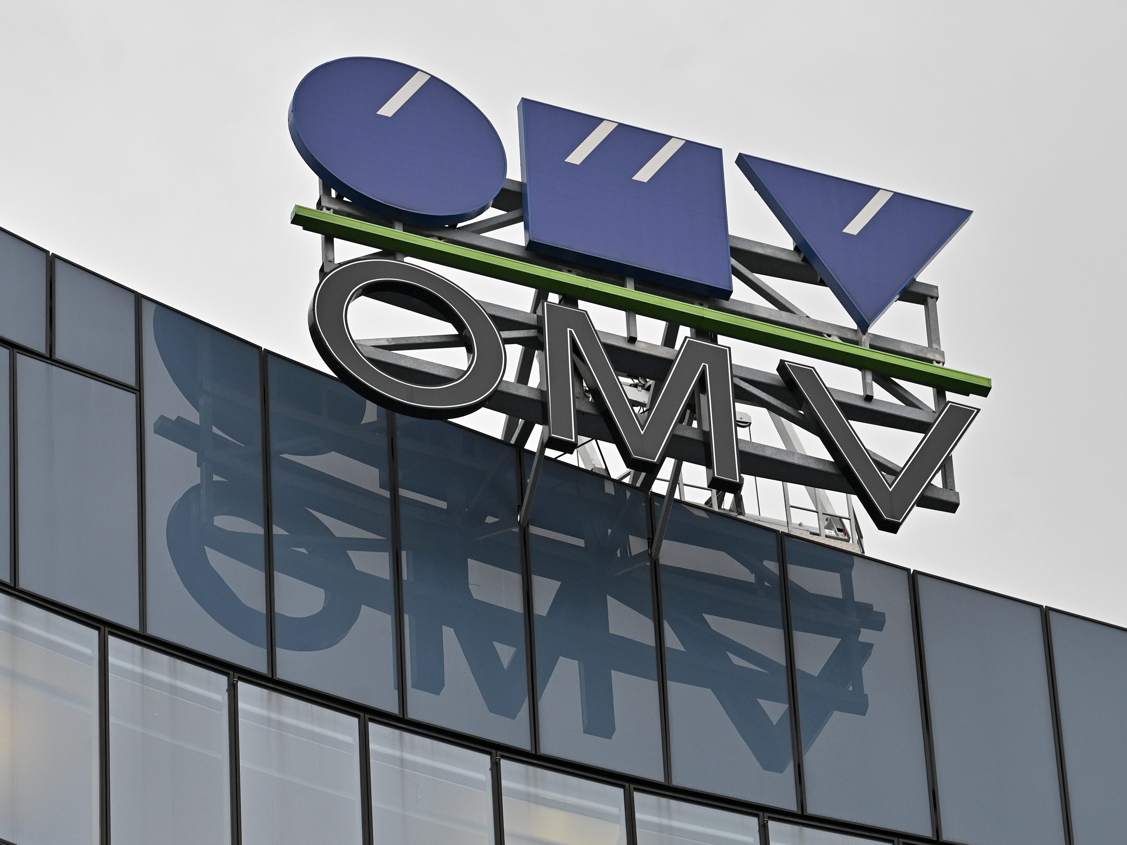 OMV und ADNOC verhandeln über eine Fusion des Chemiegeschäfts.