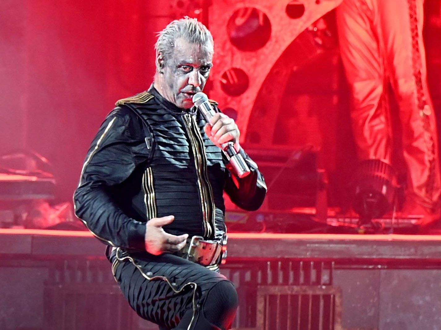 Wieviel und welche Berichterstattung rund um die Vorwürfe gegen Rammstein-Frontmann Till Lindemann ist gerechtfertigt?