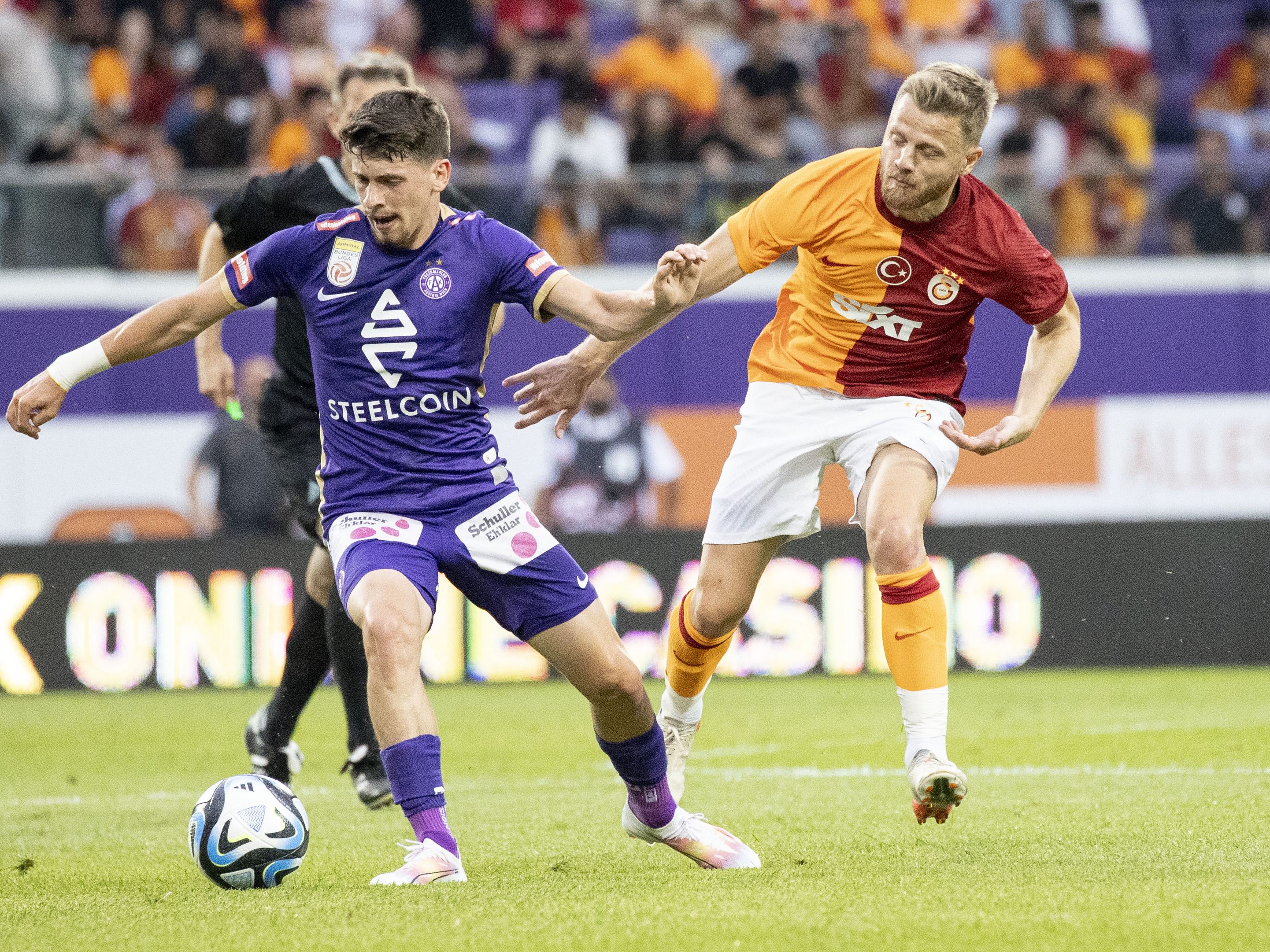 Wiener Austria spielte gegen Galatasaray. Wiener Austria spielte gegen Galatasaray.