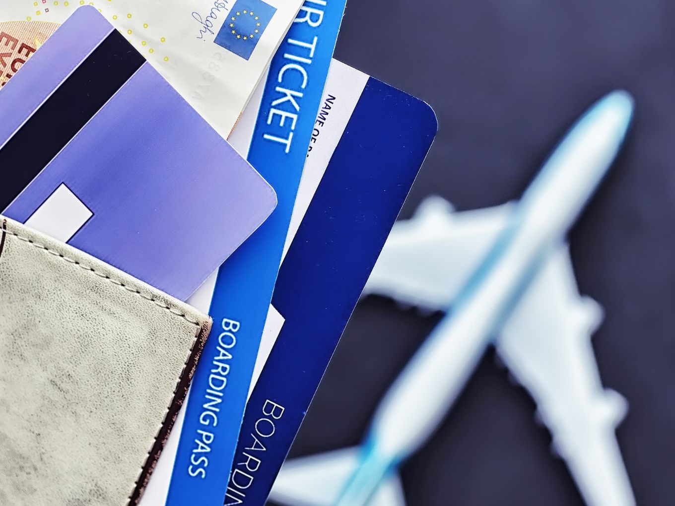 Flugtickets dürften weiterhin teuer bleiben. Flugtickets dürften weiterhin teuer bleiben.