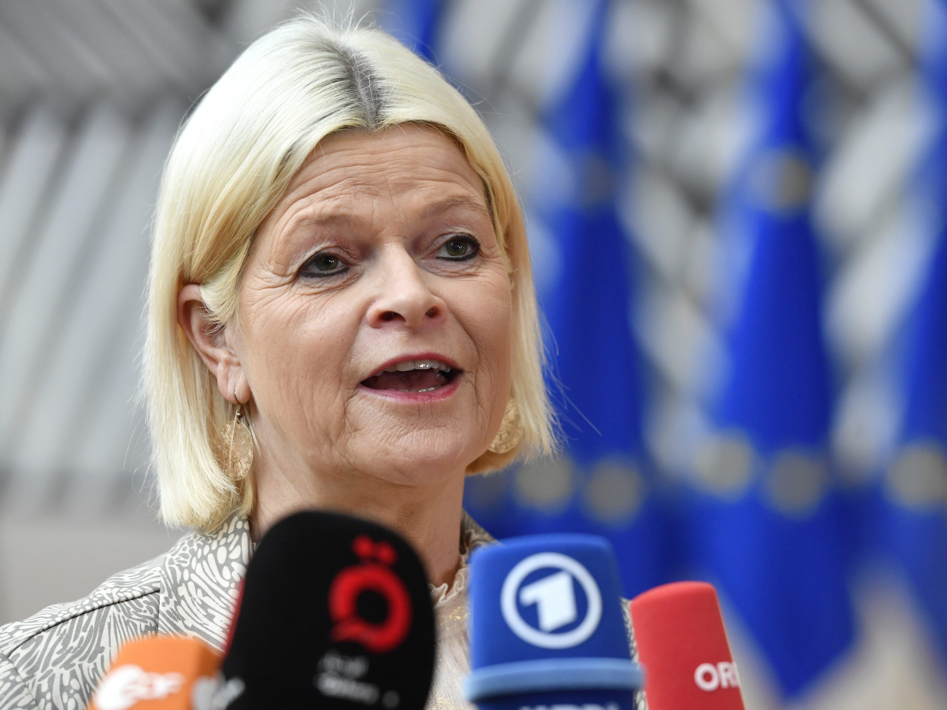 Verteidigungsministerin Tanner reist am Donnerstag in die Schweiz.