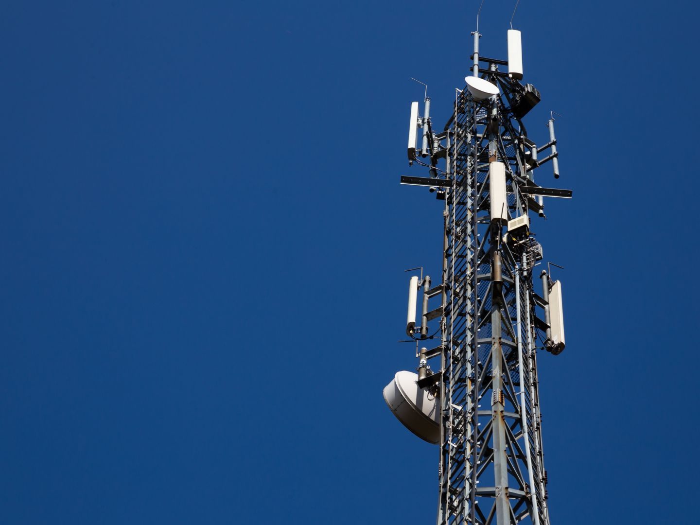 Der Telekommunikationssektor boomt weiterhin. Der Telekommunikationssektor boomt weiterhin.