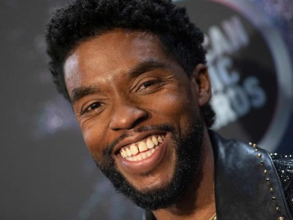 Chadwick Boseman wird posthum geehrt. Chadwick Boseman wird posthum geehrt.