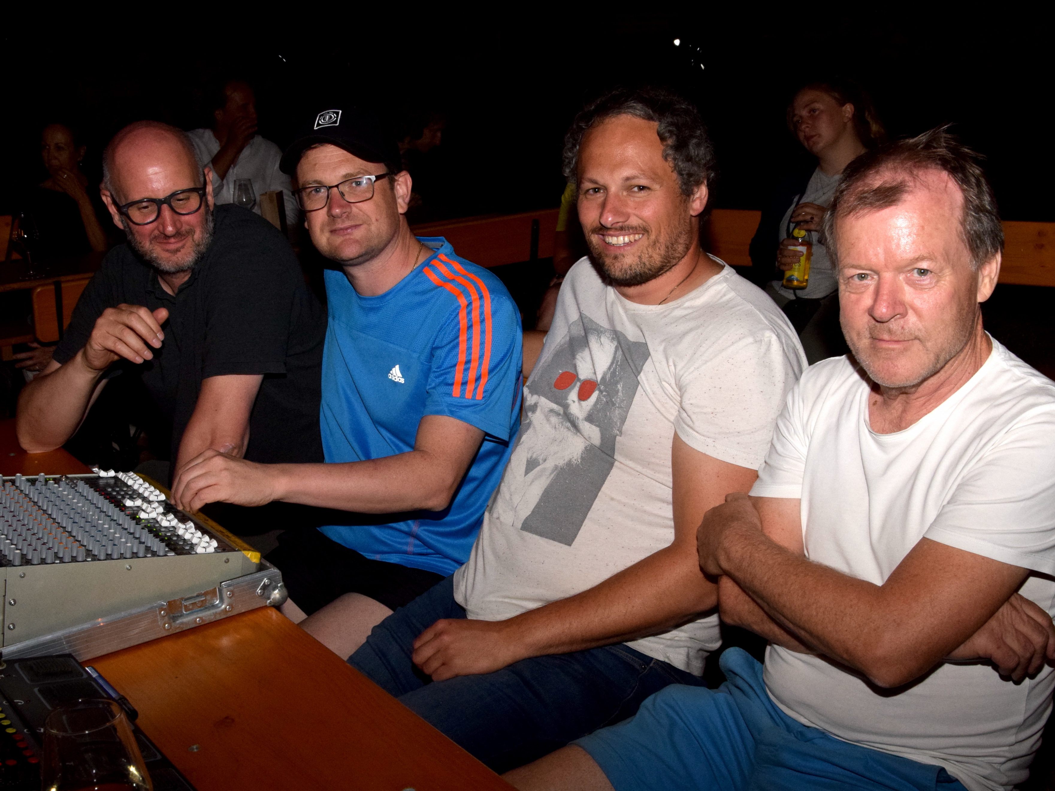 Das Organisationsteam der Sommerbar in Schruns, von rechts: Manfred Schlatter, Johannes Haag, Stefan Ruprecht und Bernhard Breuer. Das Organisationsteam der Sommerbar in Schruns, von rechts: Manfred Schlatter, Johannes Haag, Stefan Ruprecht und Bernhard Breuer.