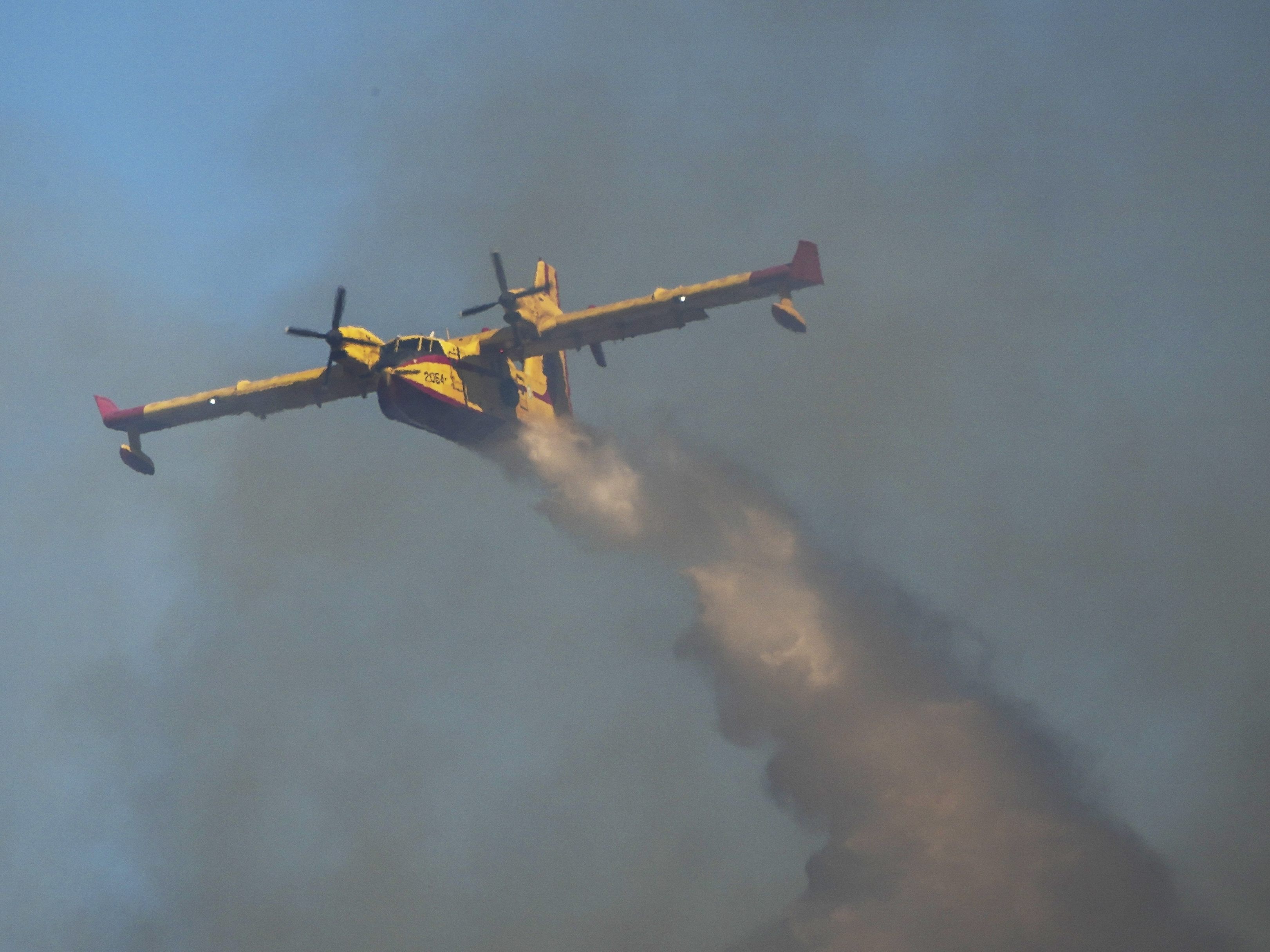 Ein Löschflugzeug ist in Griechenland abgestürzt. Ein Löschflugzeug ist in Griechenland abgestürzt.