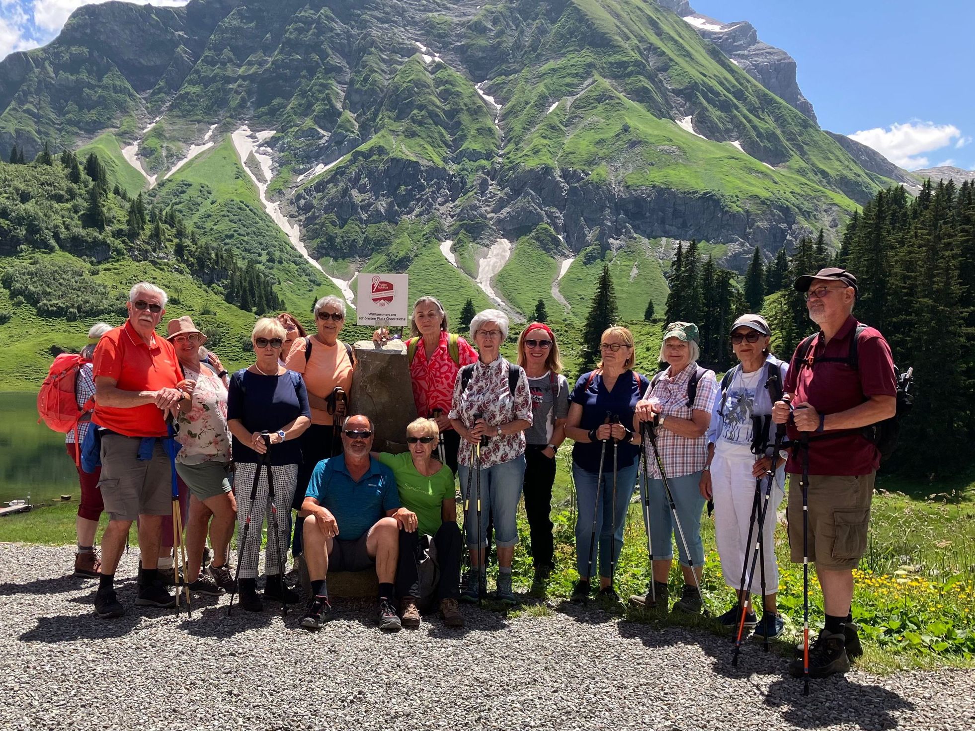 Die Wandergruppe am Körbersee