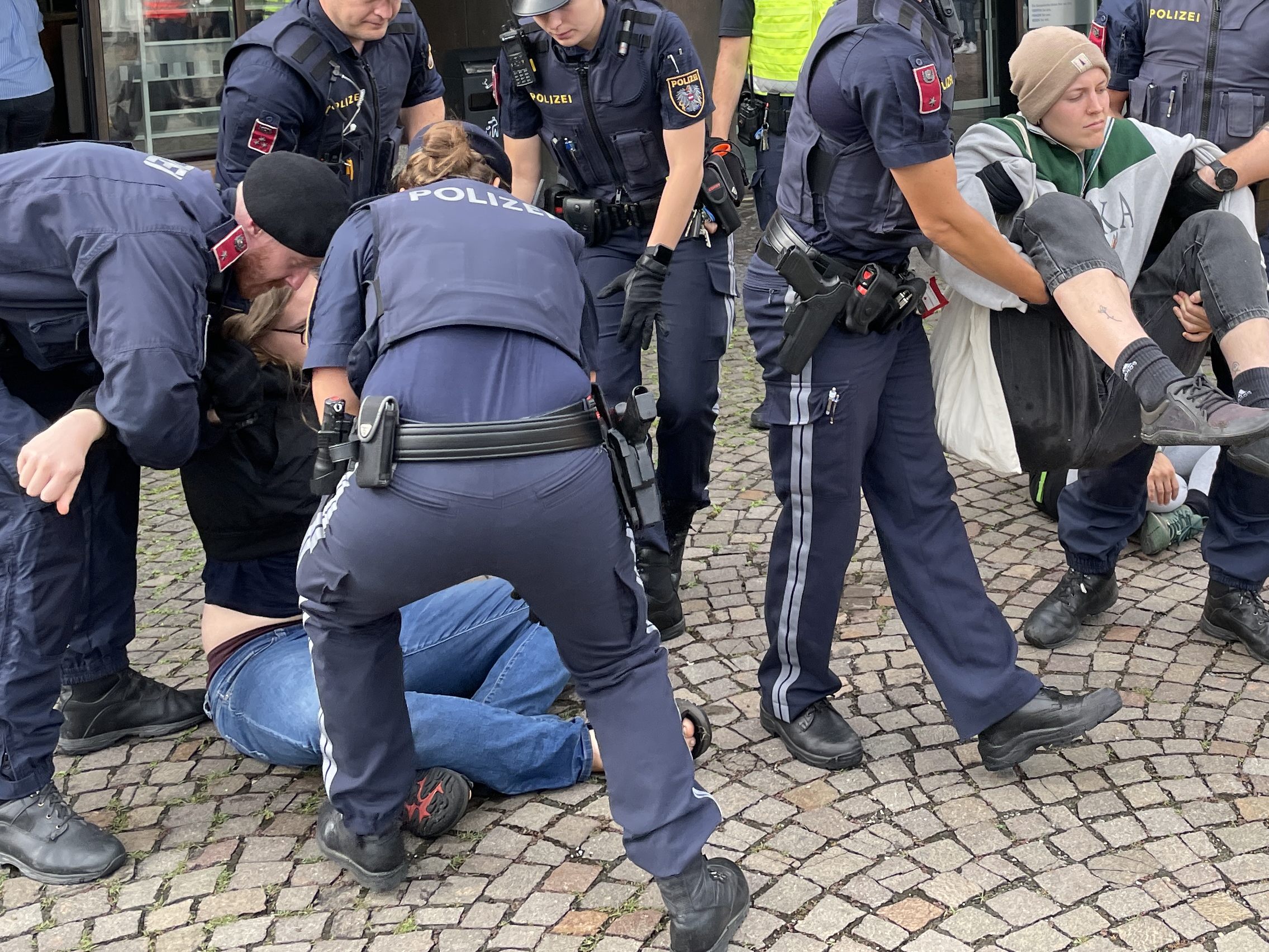 Polizei löste Versammlung auf
