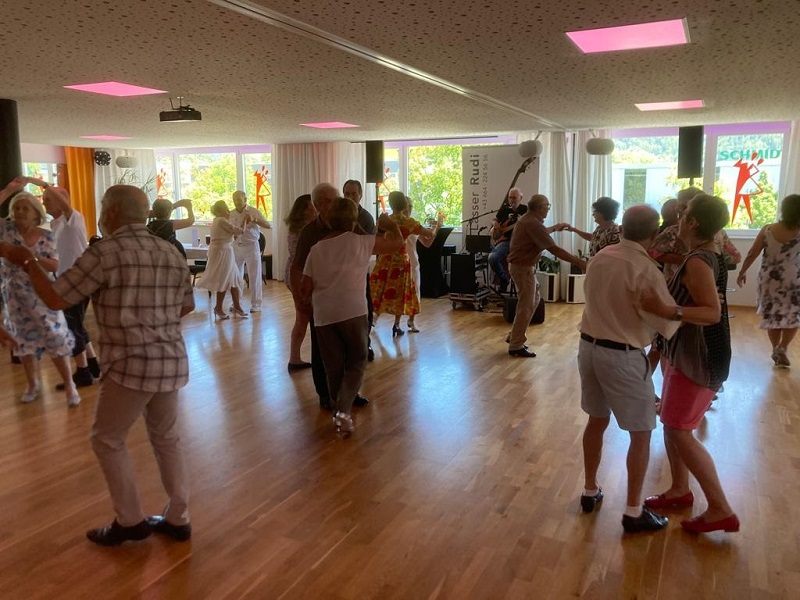 PVÖ-Landestanz: Heiße Rhythmen im klimatisierten Tanzsaal