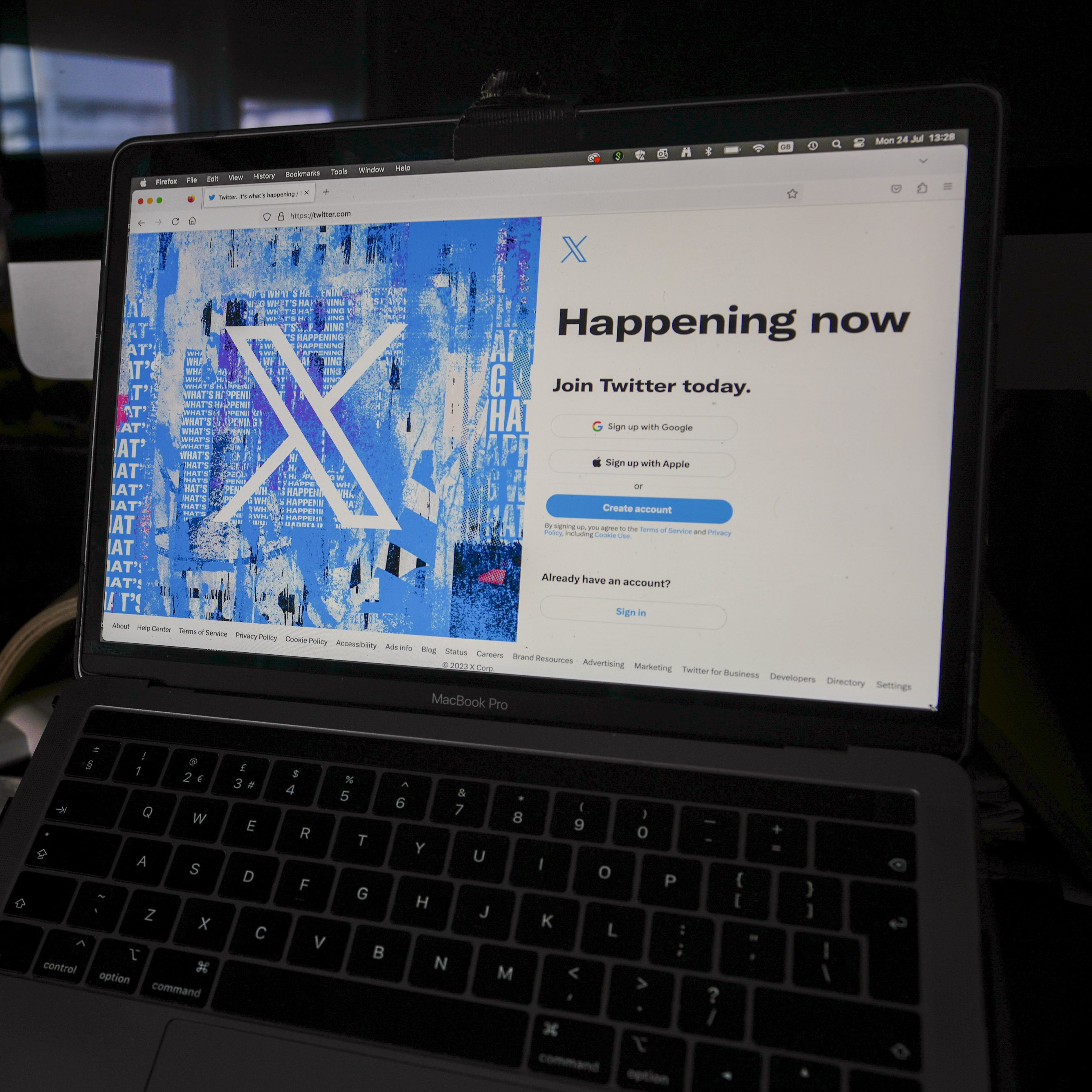 Twitter soll zu X werden.