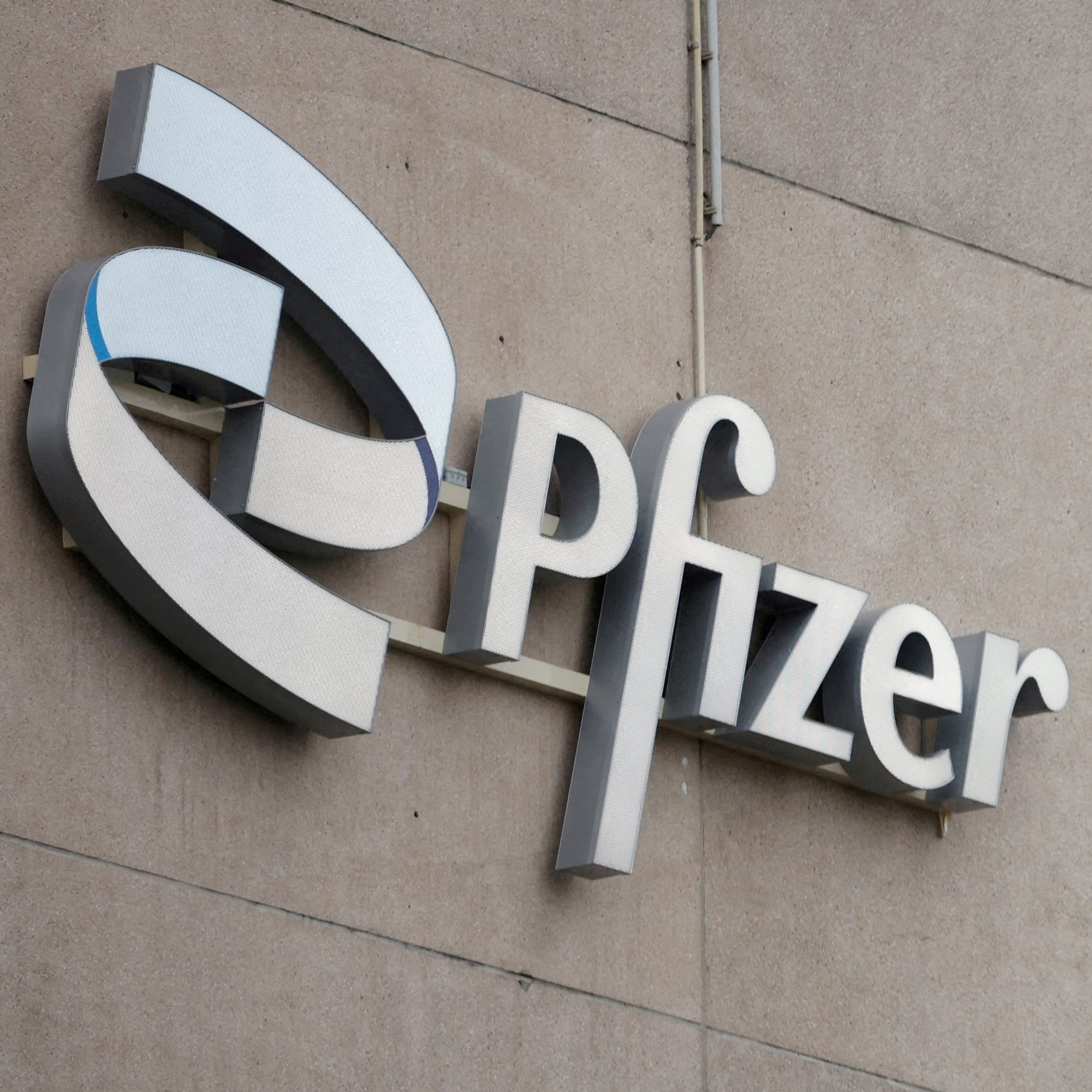 Der Rückgang des Corona-Geschäfts belastet Pfizer.