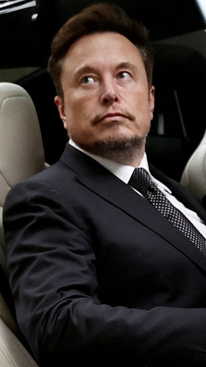 Tesla und Elon Musk drohen Ärger.