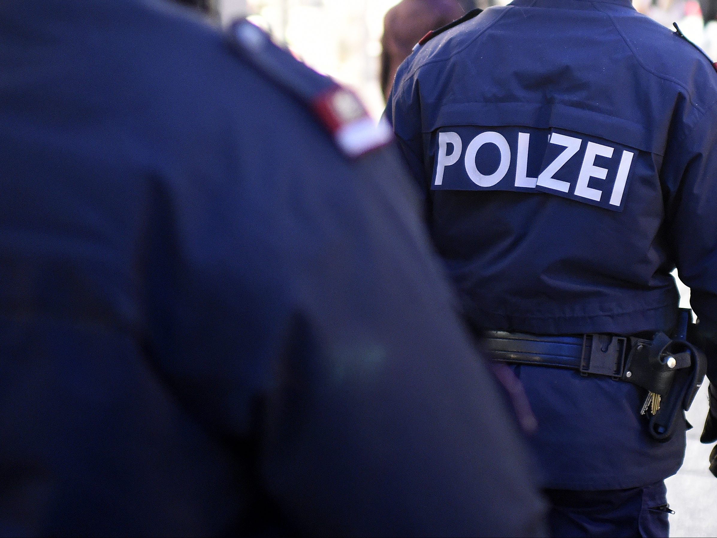 In einer Wiener Wohnung fand die Polizei Drogen. In einer Wiener Wohnung fand die Polizei Drogen.