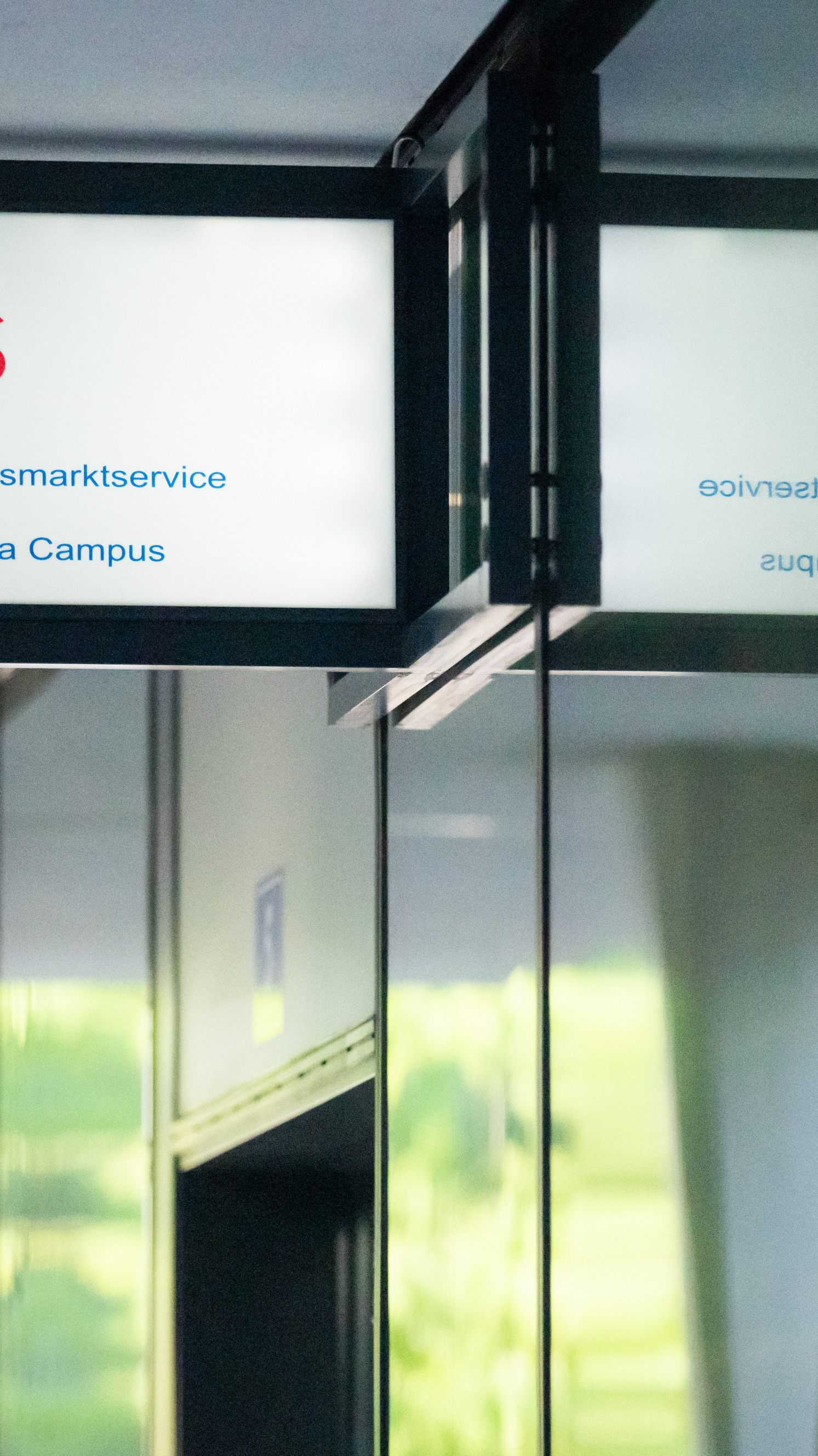 Weniger offene Stellen wurden im zweiten Quartal gemeldet.