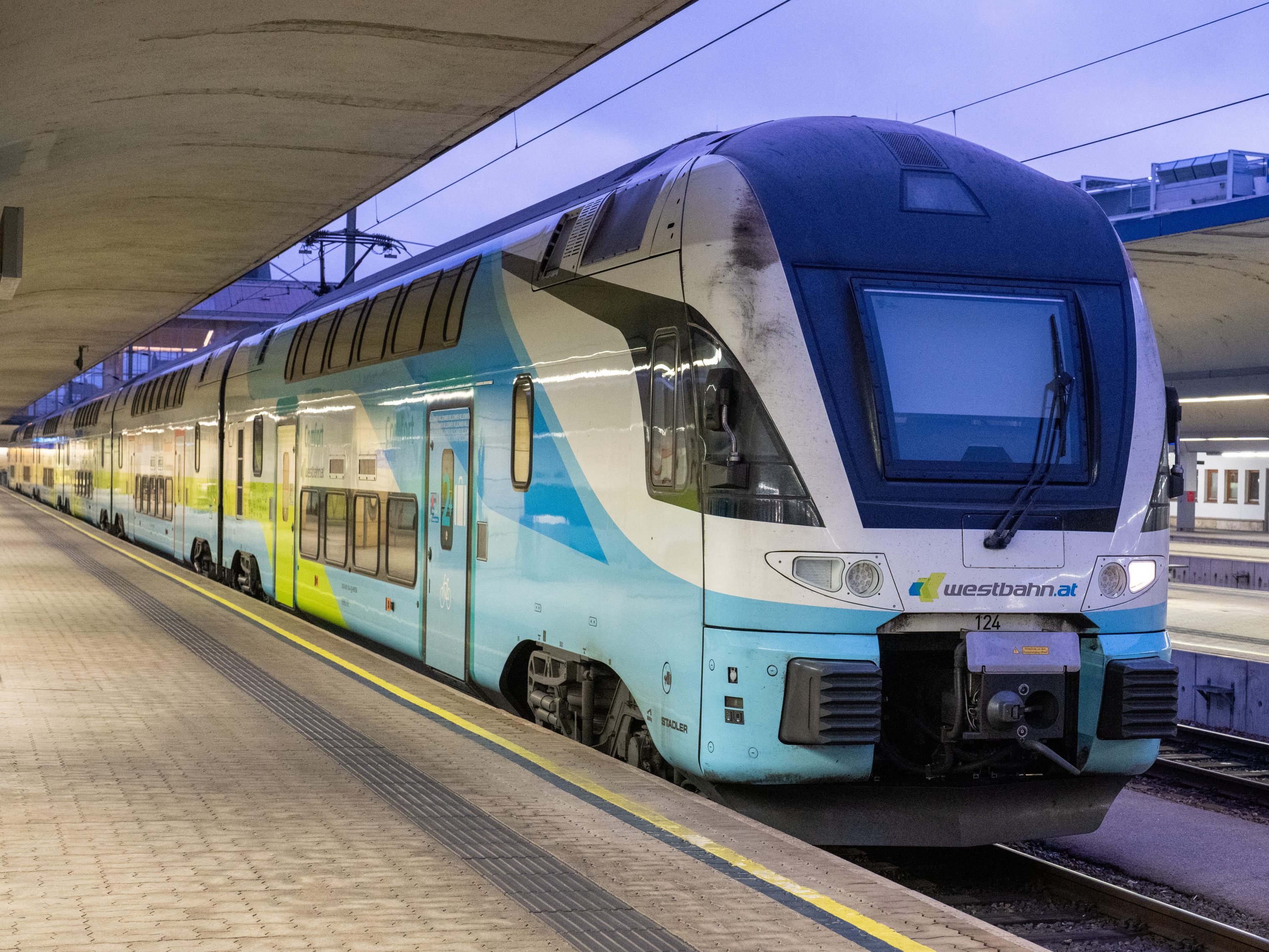 Die Westbahn streicht drei Halte in Salzburg. Die Westbahn streicht drei Halte in Salzburg.