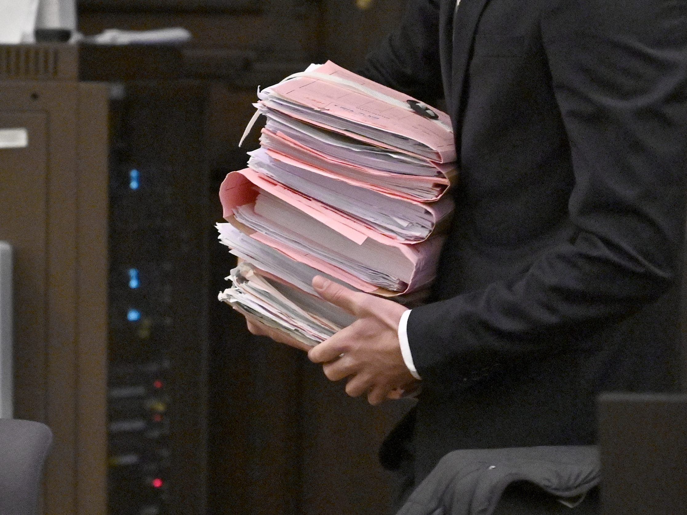 Mann wurde zu 15 Monaten Haft verurteilt. Mann wurde zu 15 Monaten Haft verurteilt.