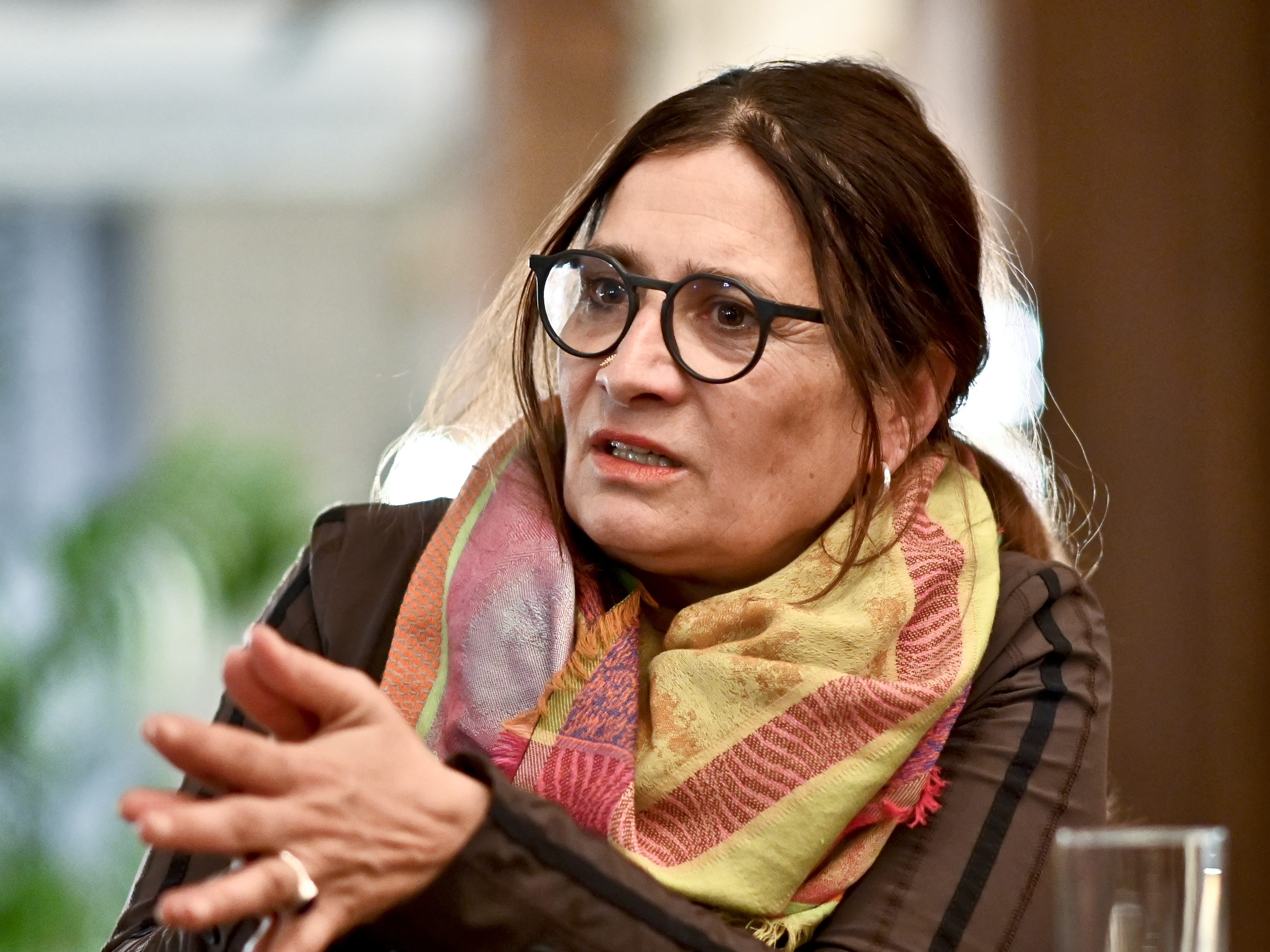 Sabine Derflinger arbeitet an den Dreharbeiten zu einem neuen Wien-Krimi. Sabine Derflinger arbeitet an den Dreharbeiten zu einem neuen Wien-Krimi.