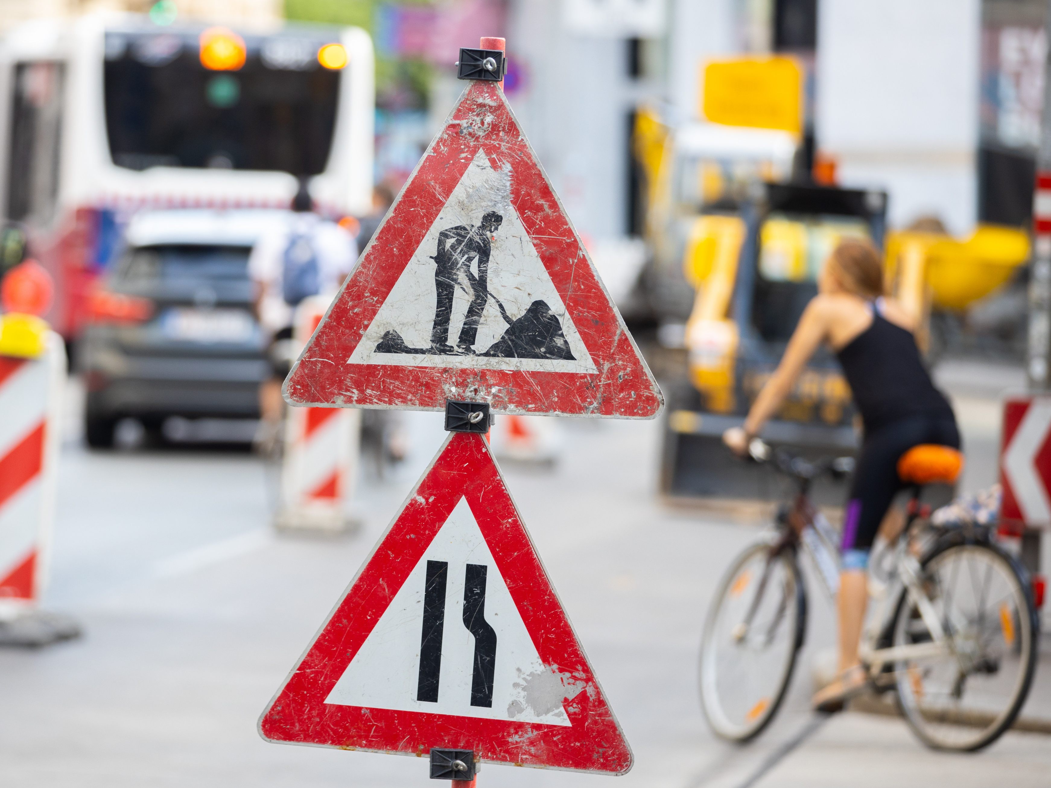 Am 16. August 2023 starten Bauarbeiten in der Grünbergstraße in Wien-Meidling. Am 16. August 2023 starten Bauarbeiten in der Grünbergstraße in Wien-Meidling.