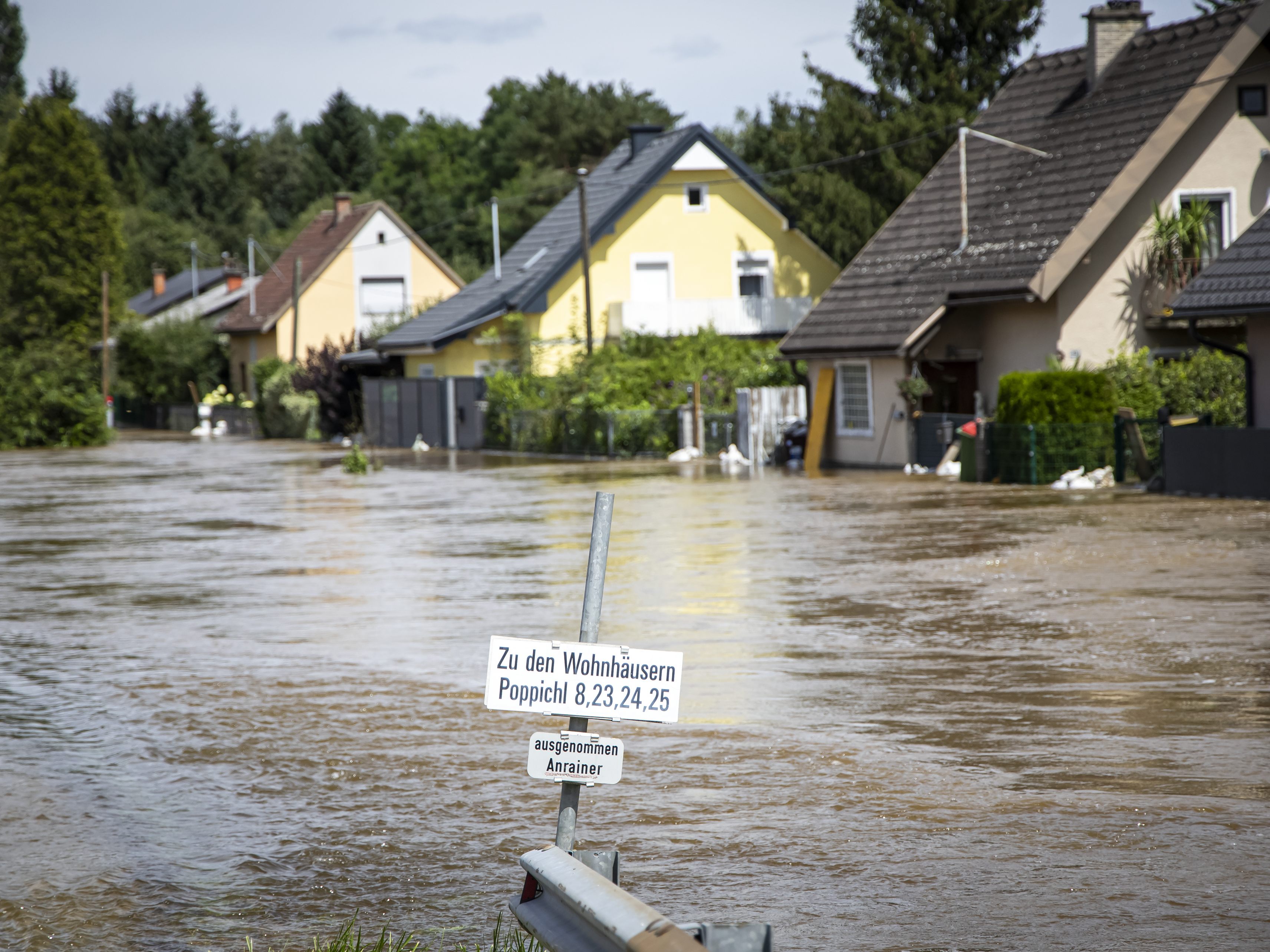 Nach den Unwettern in Kärnten bleibt der Grundwasserspiegel in Kärnten weiterhin hoch. Nach den Unwettern in Kärnten bleibt der Grundwasserspiegel in Kärnten weiterhin hoch.
