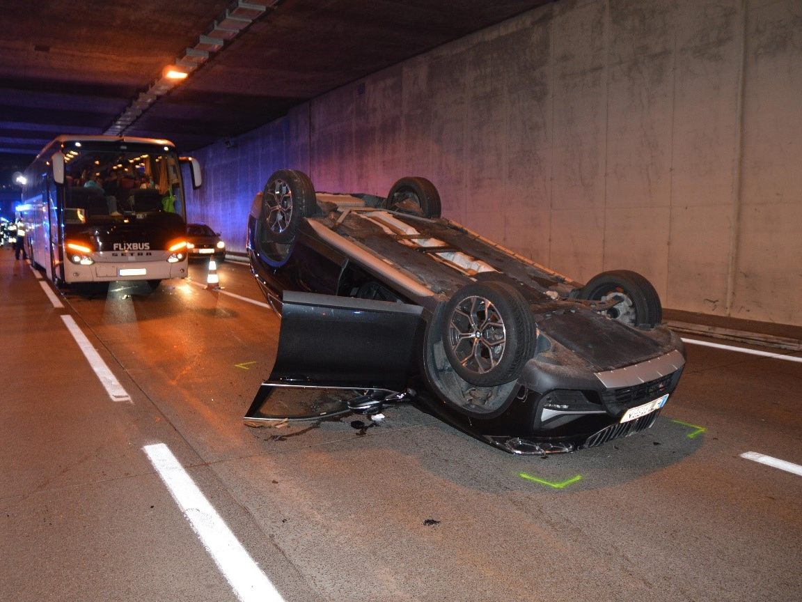 Mega-Crash auf der A23.