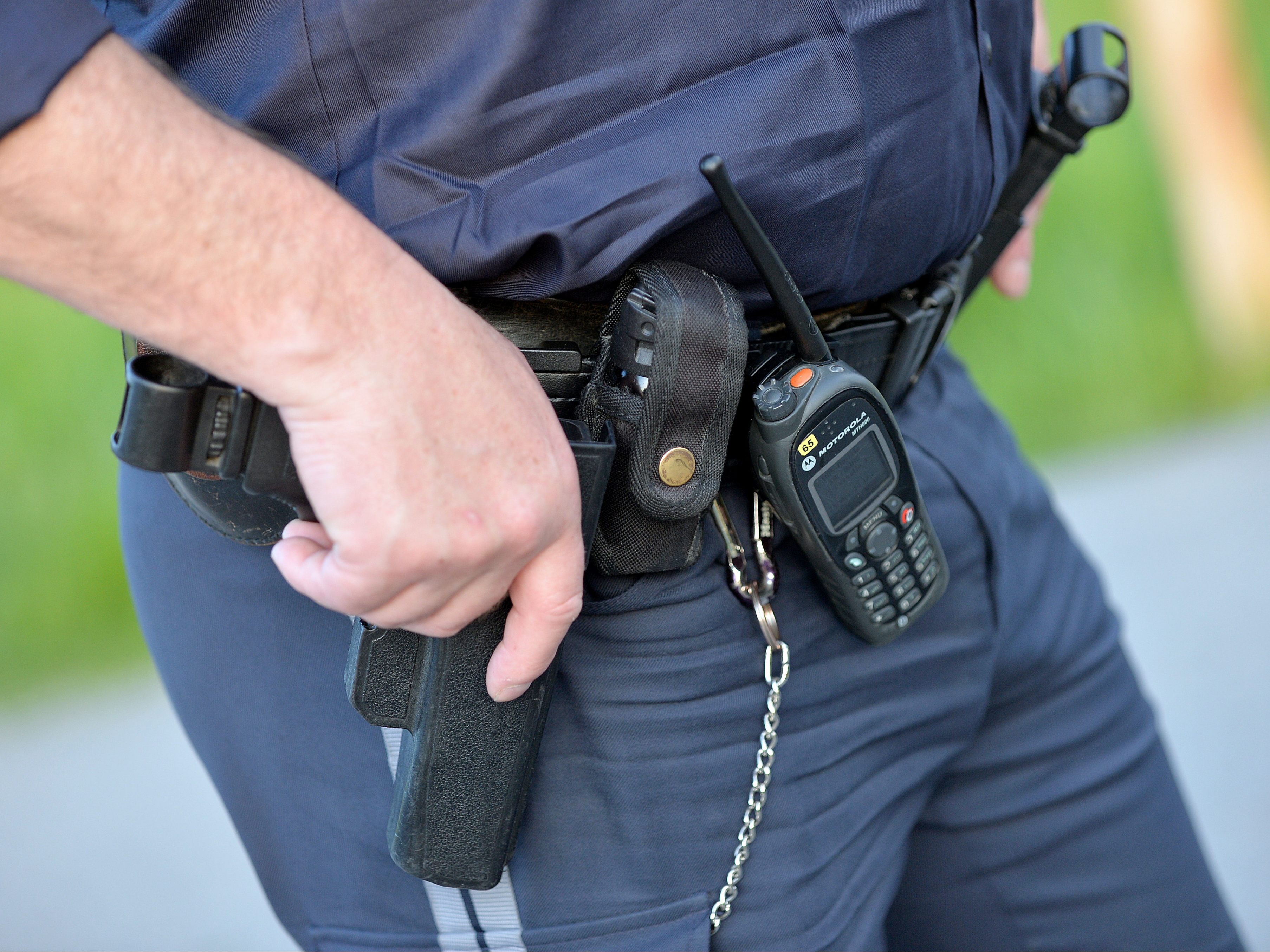 Weil ein Mann nach einem versuchten Einbruch in Wien-Leopoldstadt die Flucht ergriff, gab die Polizei drei Schreckschüsse ab. Weil ein Mann nach einem versuchten Einbruch in Wien-Leopoldstadt die Flucht ergriff, gab die Polizei drei Schreckschüsse ab.