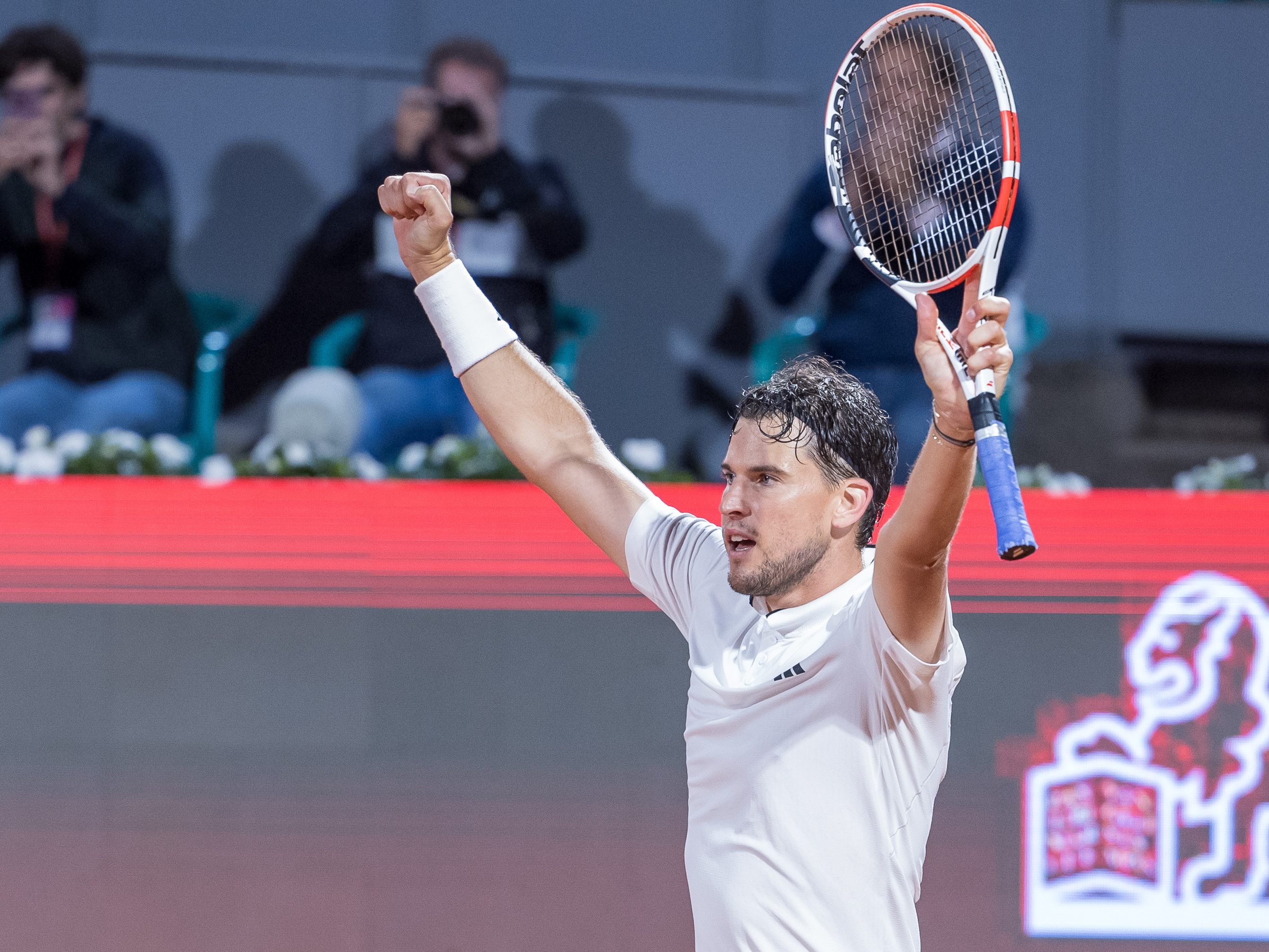 Dominic Thiem steht im Kitzbühel-Achtelfinale. Dominic Thiem steht im Kitzbühel-Achtelfinale.