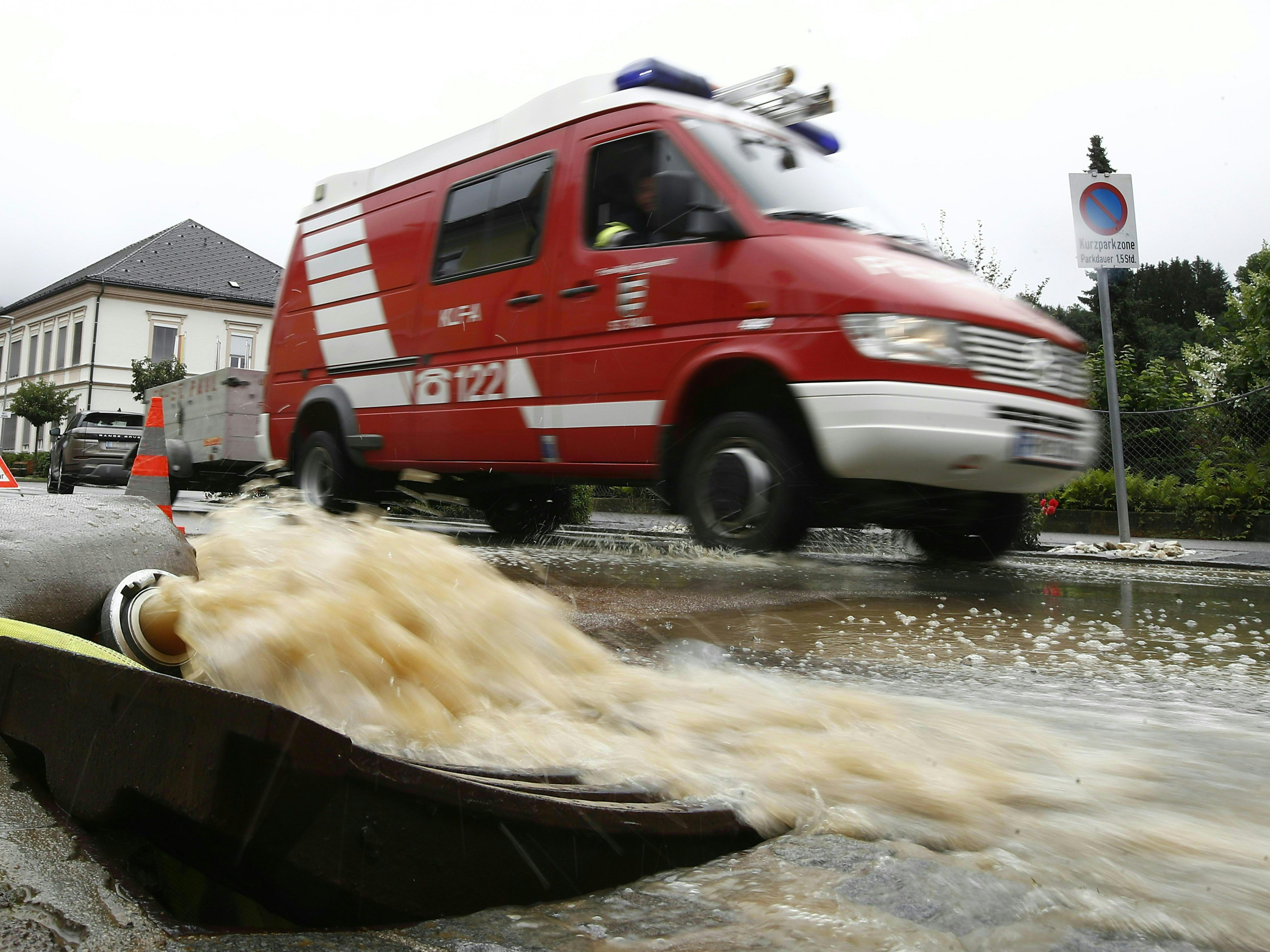 Das Hochwasser in Kärnten forderte bereits ein Todesopfer.