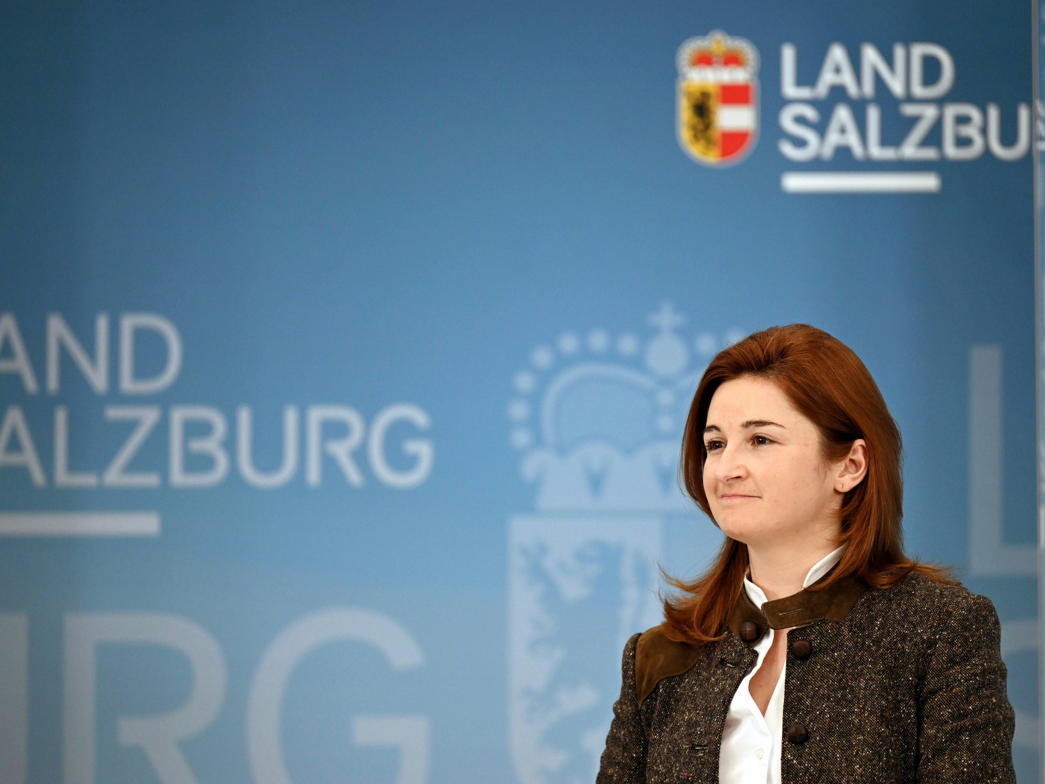 Die Debatte um Politikgehälter ist für die Salzburger FPÖ-Chefin Svazek "gegessen". Die Debatte um Politikgehälter ist für die Salzburger FPÖ-Chefin Svazek "gegessen".