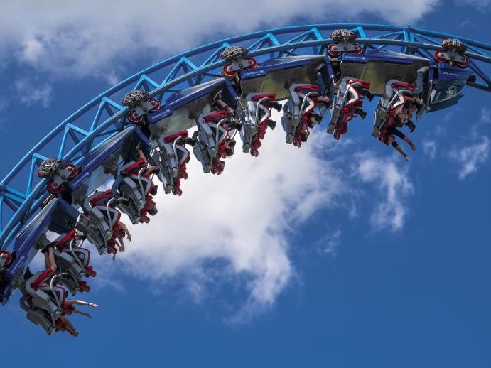 Im Europa-Park blieb am Wochenende schon wieder eine Bahn stecken. Im Europa-Park blieb am Wochenende schon wieder eine Bahn stecken.