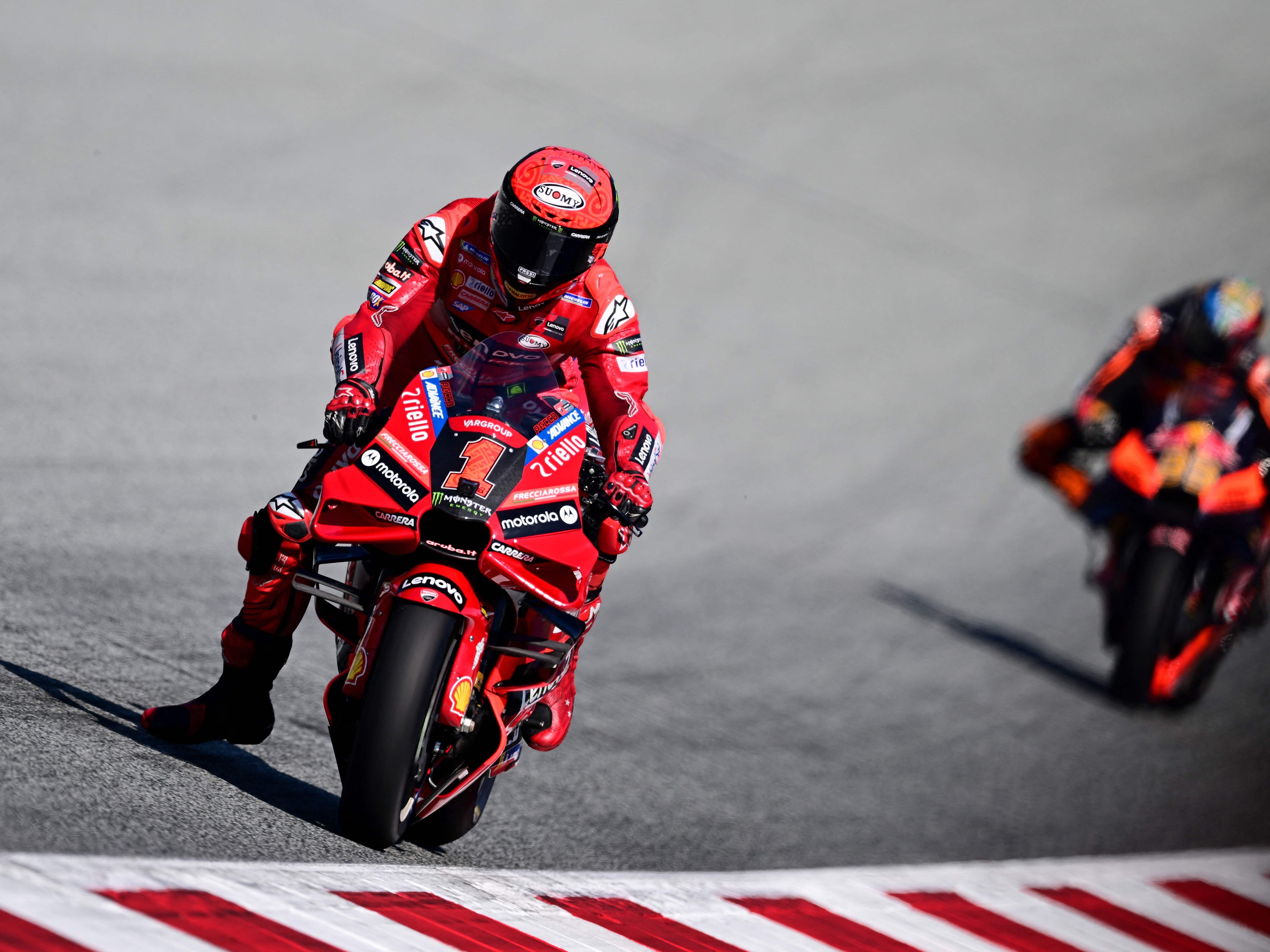 Francesco Bagnaia gewinnt das Sprintrennen am Red Bull Ring. Francesco Bagnaia gewinnt das Sprintrennen am Red Bull Ring.