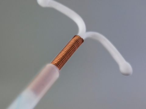Das OGH stellt die Möglichkeit auf Schadenersatz in Aussicht, sollte es aufgrund der defekten Verhütungsspirale zu einer ungeplanten Schwangerschaft gekommen sein.
