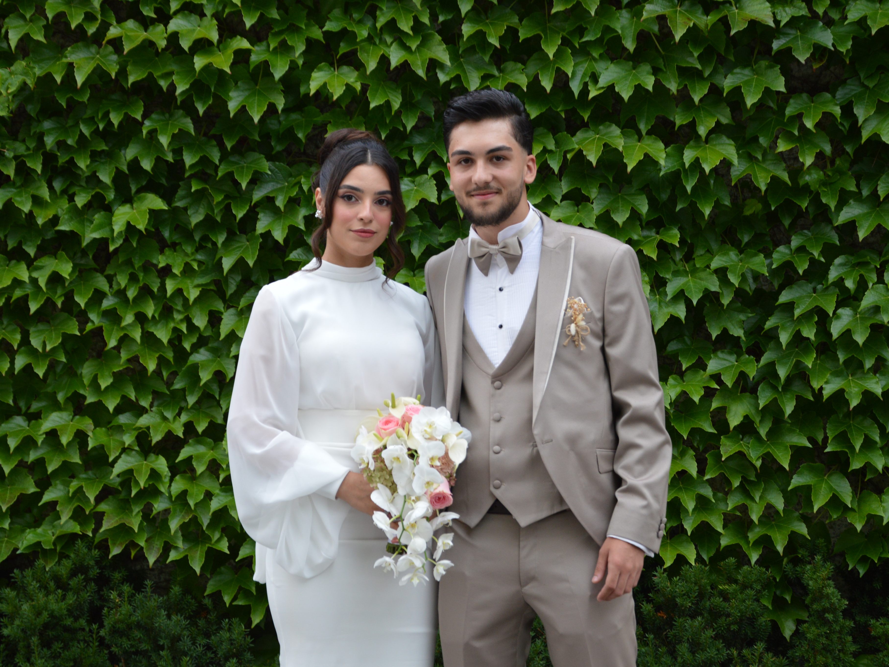 Saliha Kalkan und Mert Yaldiz haben geheiratet. Saliha Kalkan und Mert Yaldiz haben geheiratet.