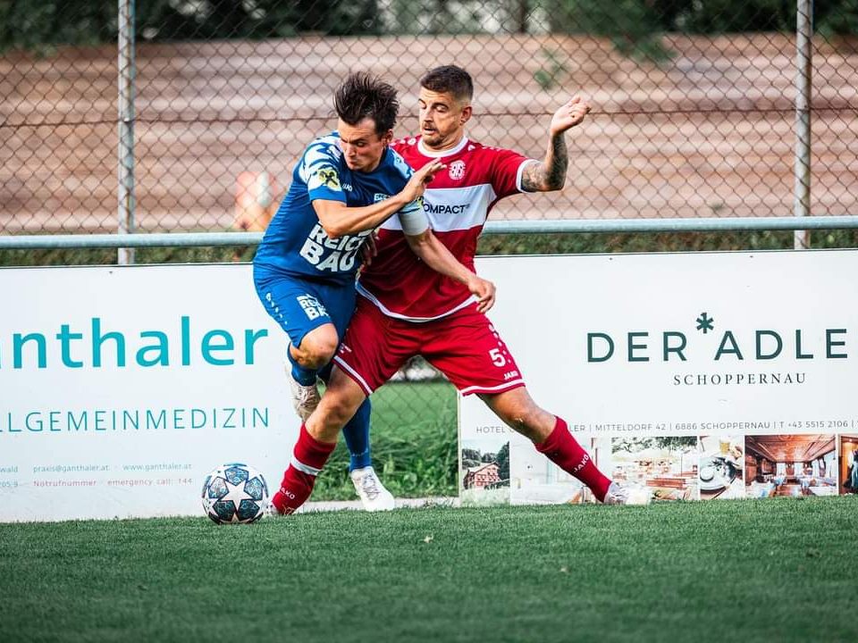 Der Sattaaser Nachwuchs und die Kampfmannschaft freuen sich auf zahlreiche Besucher und auf spannende Spiele Der Sattaaser Nachwuchs und die Kampfmannschaft freuen sich auf zahlreiche Besucher und auf spannende Spiele