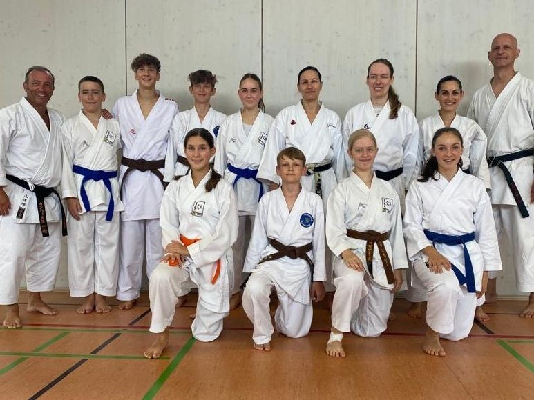 Gruppe mit Sensei Campari und Fröhlich