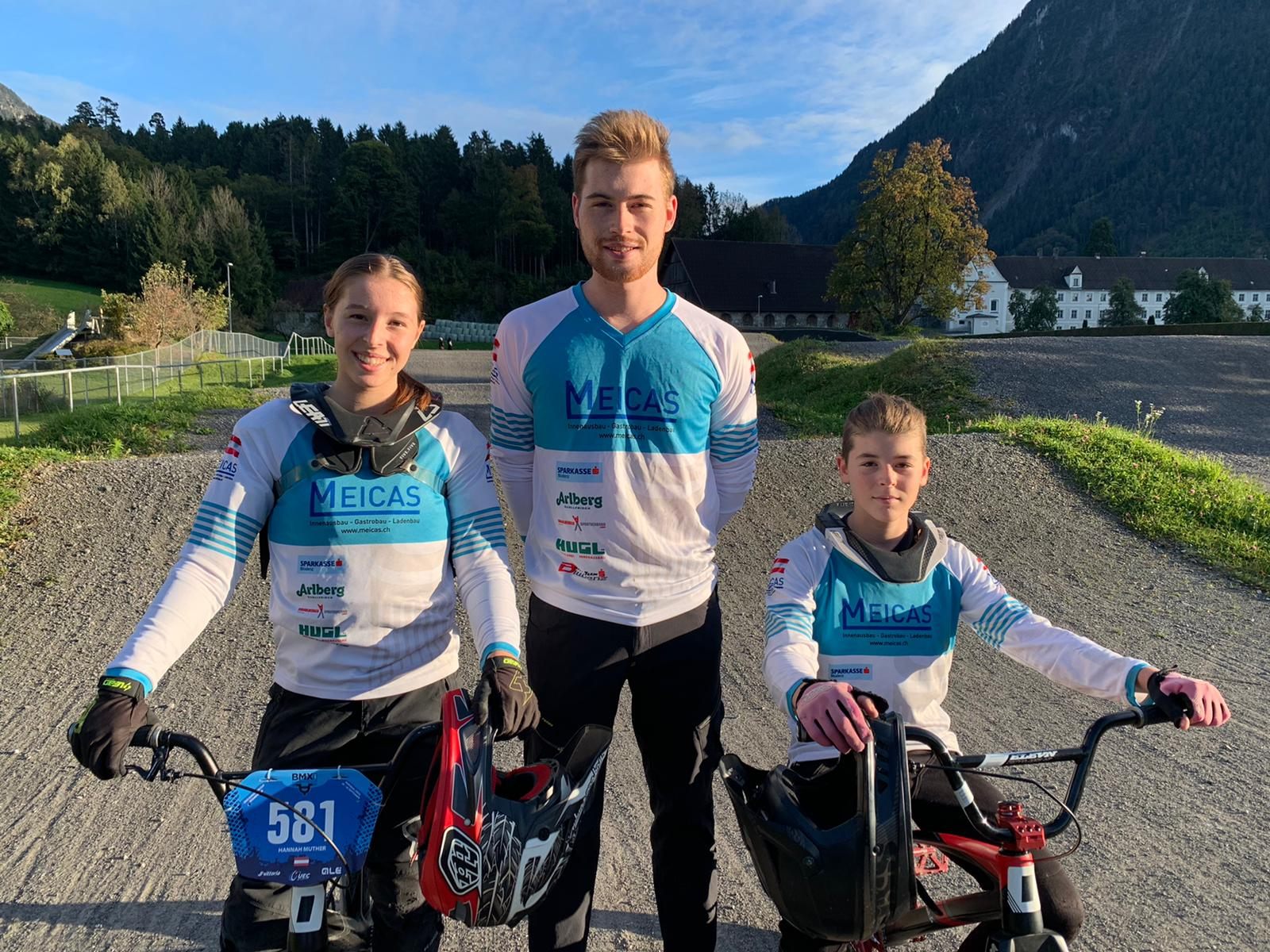 Hannah u. Valentin Muther mit Betreuer und Trainer Noah Muther