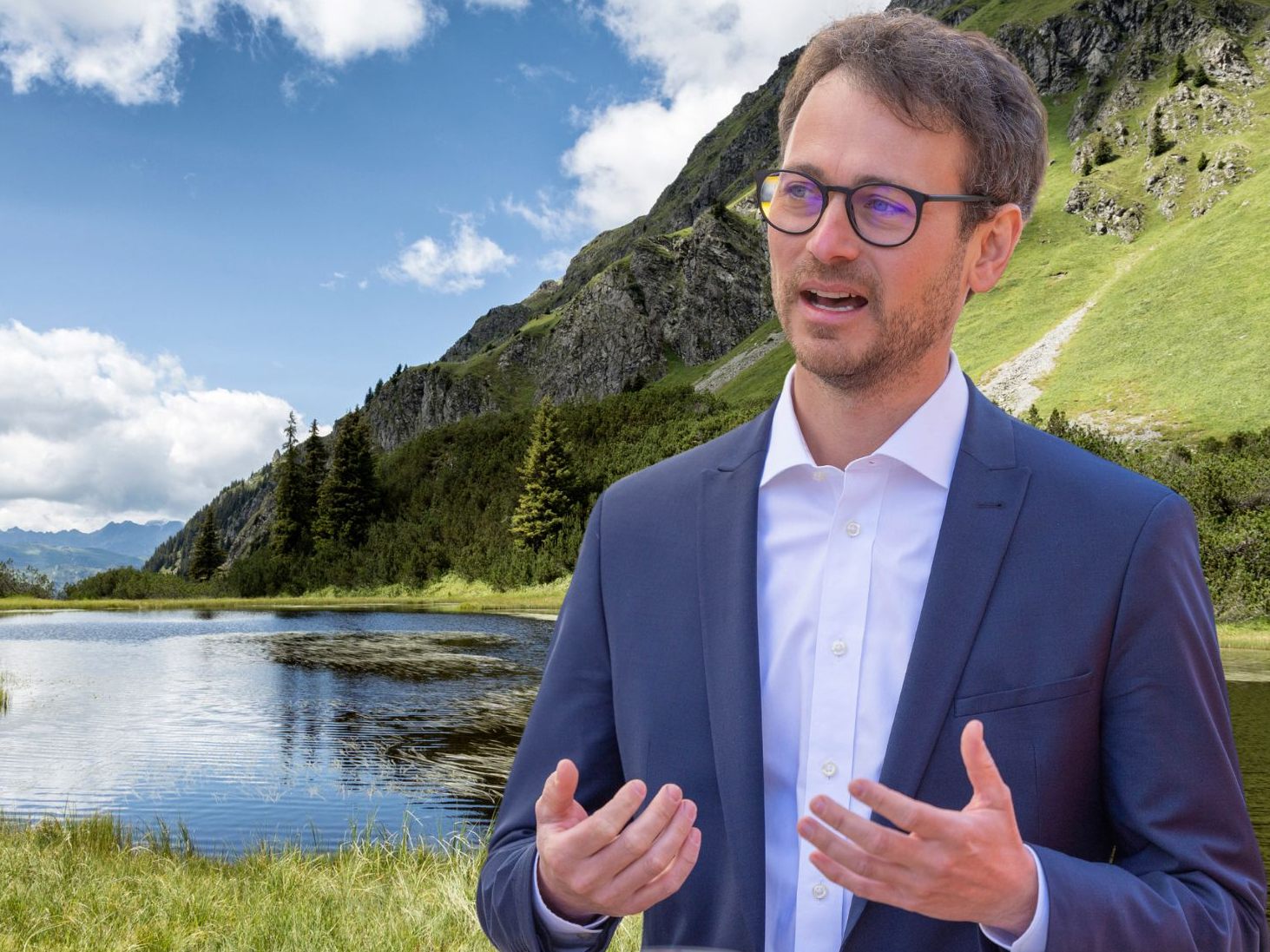 Zadra: "Wer im Juli oder August ein Kleinflugzeug über den Streuwiesen im Rheintal oder nahe dem Wiegensee im Montafon entdeckt hat, muss sich nicht wundern." Zadra: "Wer im Juli oder August ein Kleinflugzeug über den Streuwiesen im Rheintal oder nahe dem Wiegensee im Montafon entdeckt hat, muss sich nicht wundern."