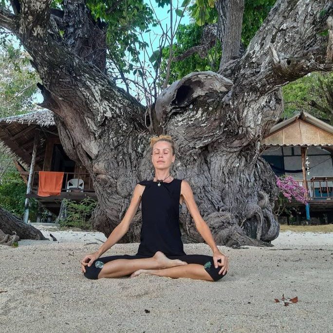 Die #rawvegan-Influencerin Zhanna Samsonova ist im Alter von nur 39 Jahren gestorben.