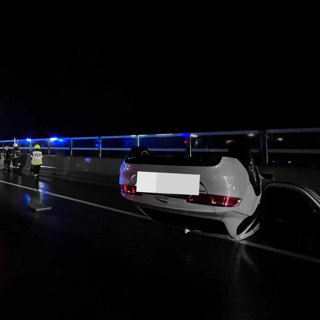 Am Sonntagabend kam es zu einem Unfall auf der A14 Rheintalautobahn.