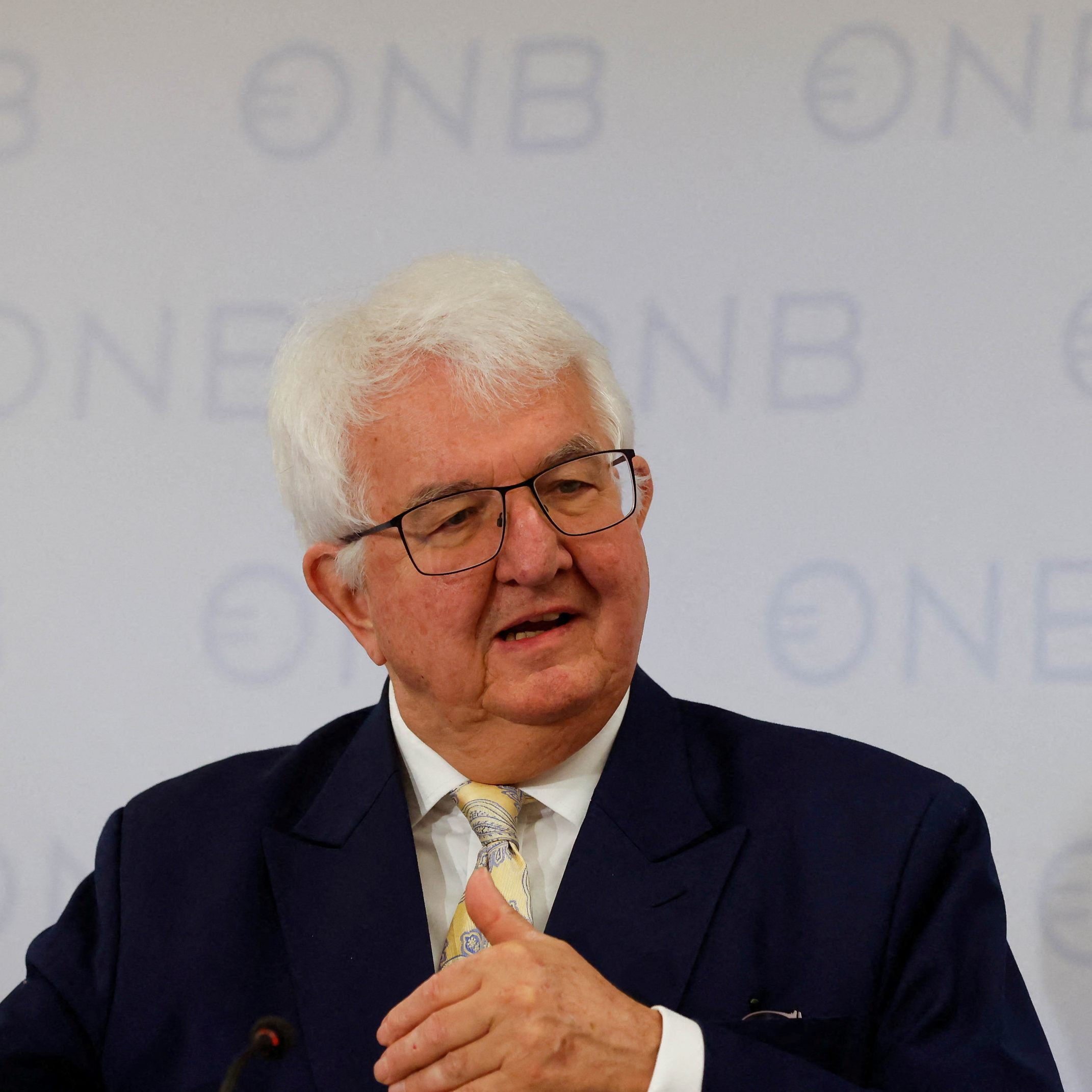 Holzmann ist für eine starke Erhöhung der Mindestreserve für Banken.