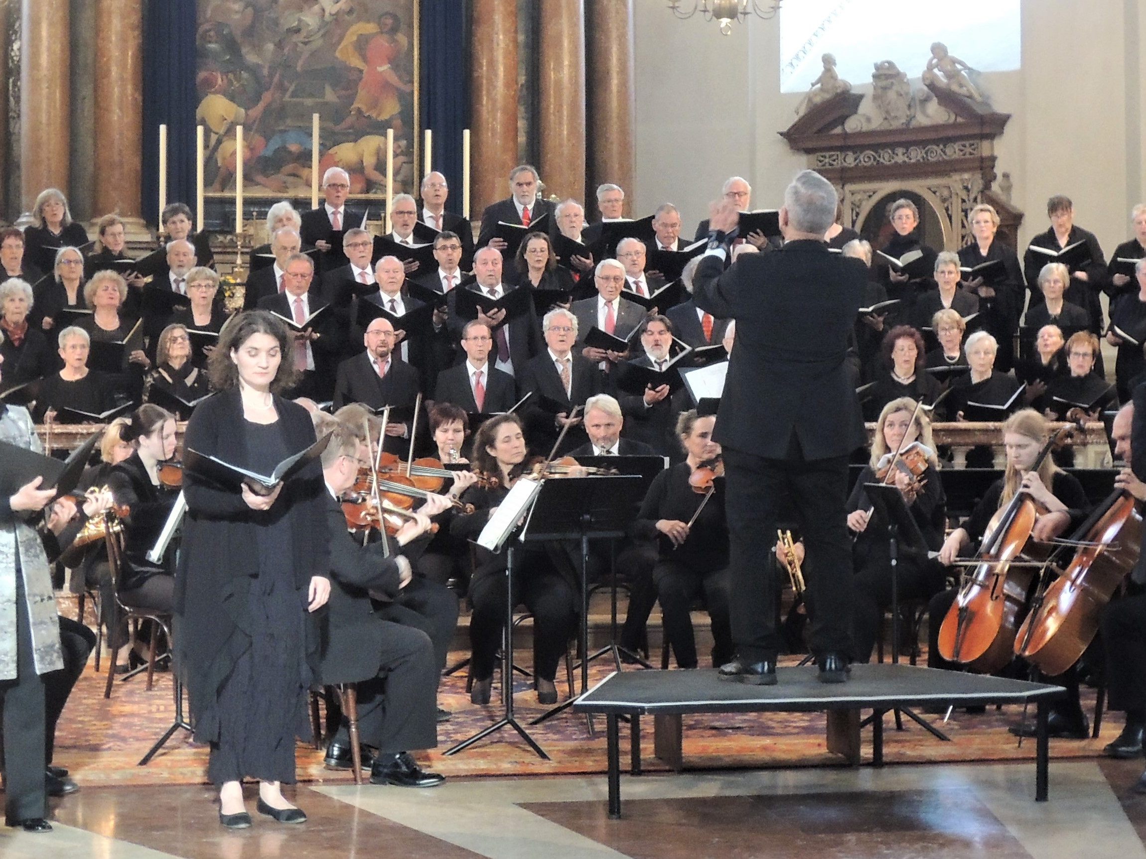 Chorauftritt im Dom zu Salzburg im Mai 2023