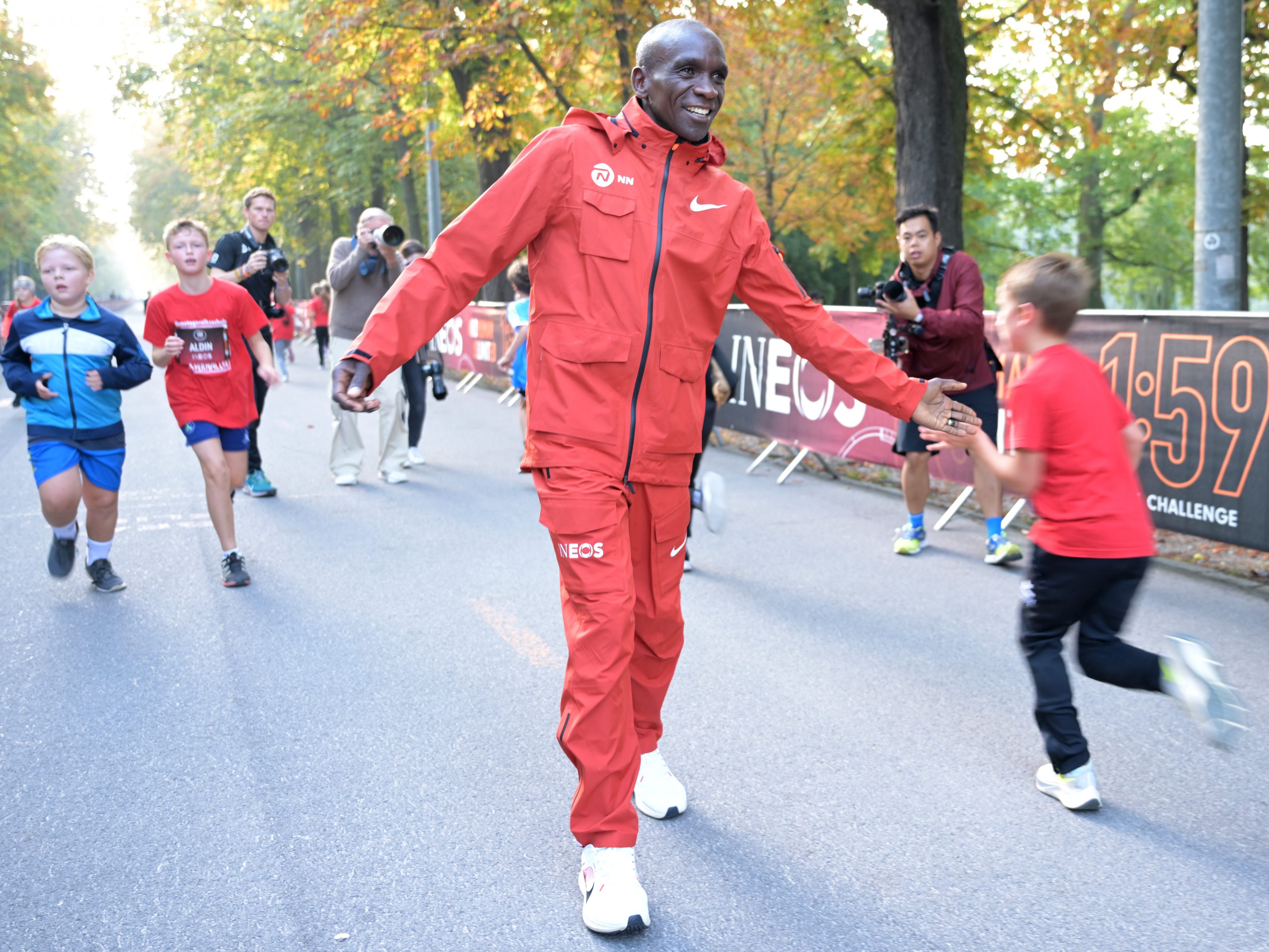 Kipchoge zu Besuch in Wien. Kipchoge zu Besuch in Wien.