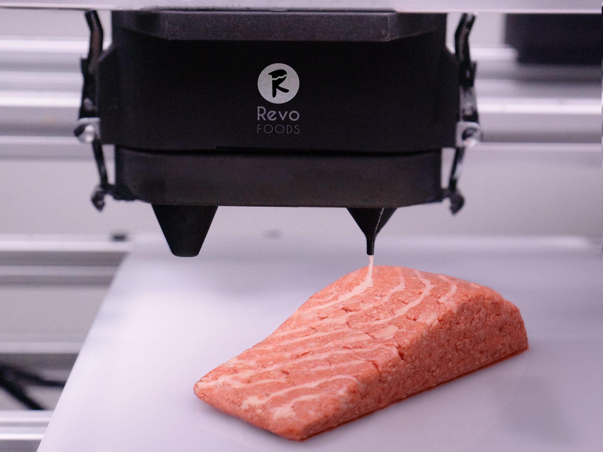 In Kooperation mit Rewe/Billa kommt das veganes Lachsfilet in den Supermarkt.