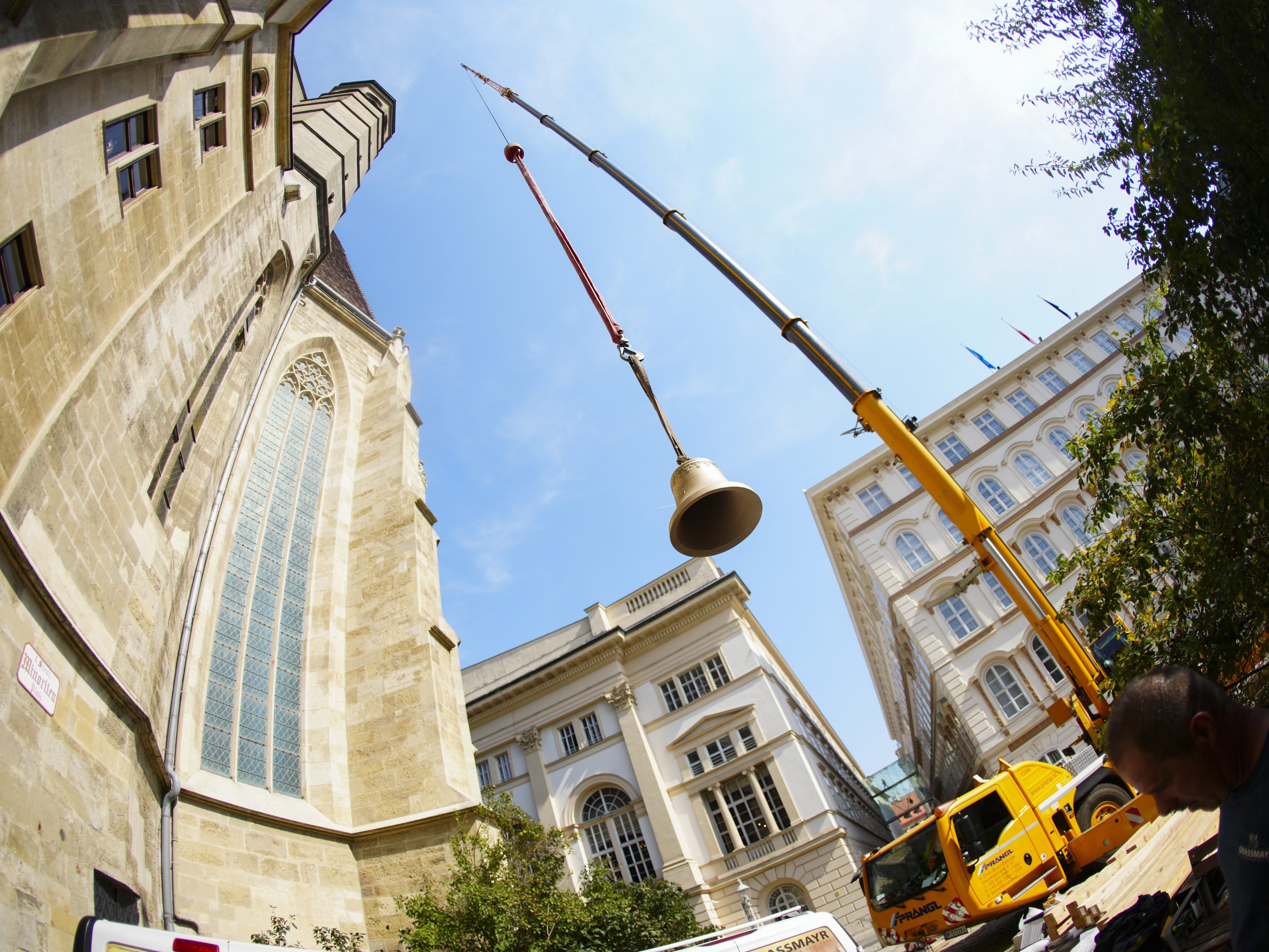 Die Wiener Minoritenkirche hat neue Glocken bekommen.
