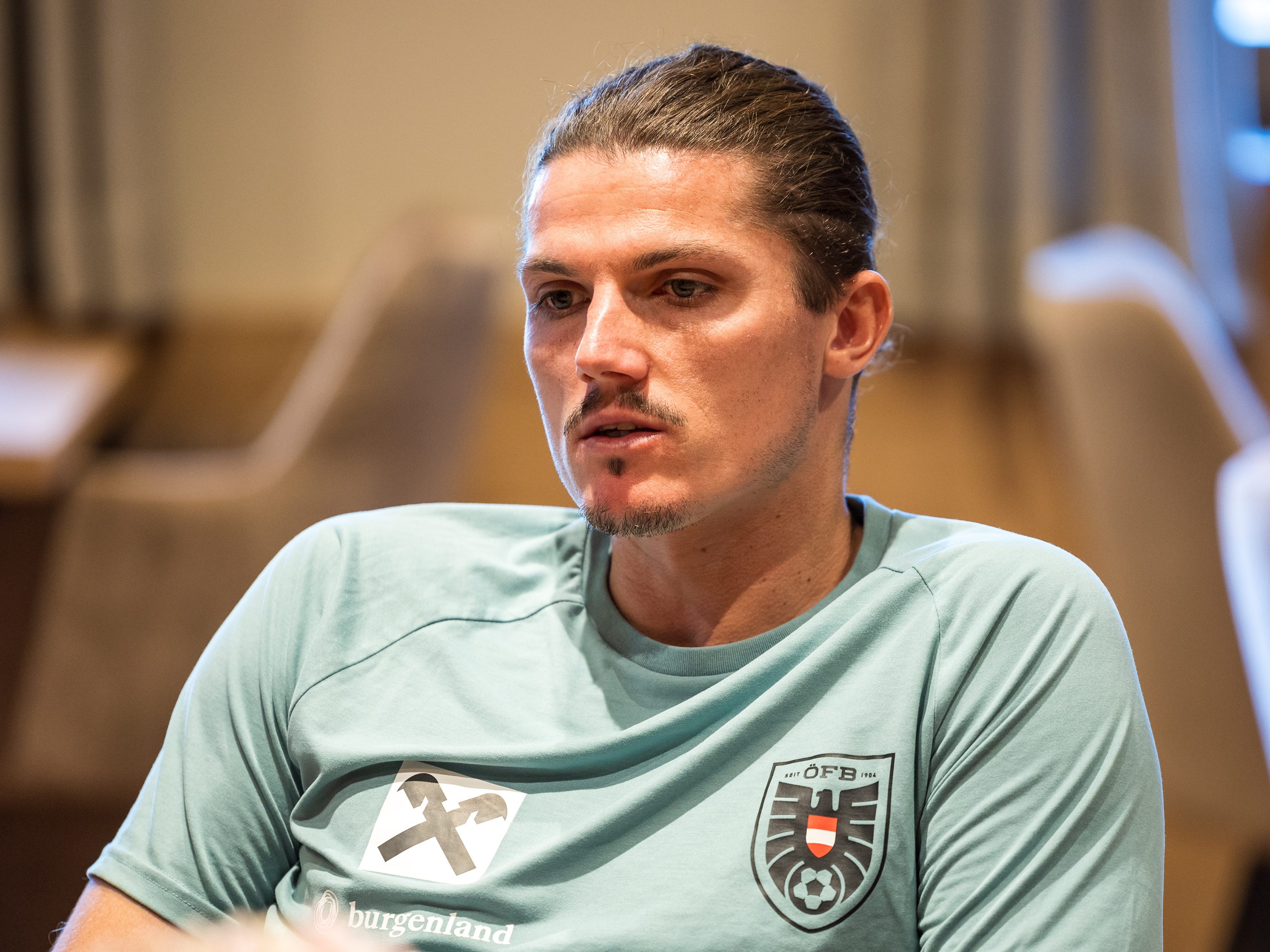 Österreich trifft am Dienstag auf Schweden. "Es wird vielleicht ein Spiel auf Augenhöhe", so Sabitzer. Österreich trifft am Dienstag auf Schweden. "Es wird vielleicht ein Spiel auf Augenhöhe", so Sabitzer.