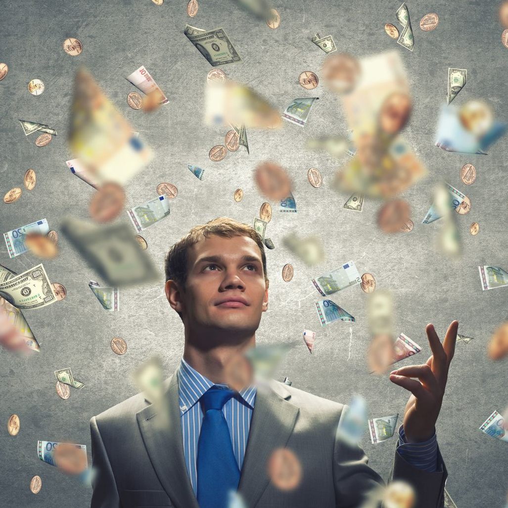 Laut Allianz steigt das Geldvermögen 2023 wieder an.