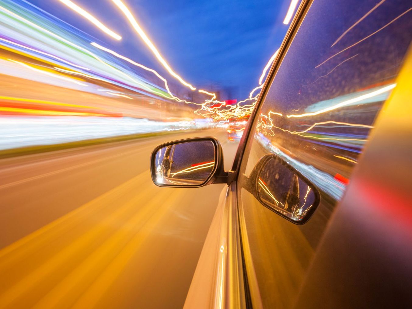 Ein 15-Jähriger flüchtete in Vorarlberg vor der Polizei und krachte in einen Lkw.