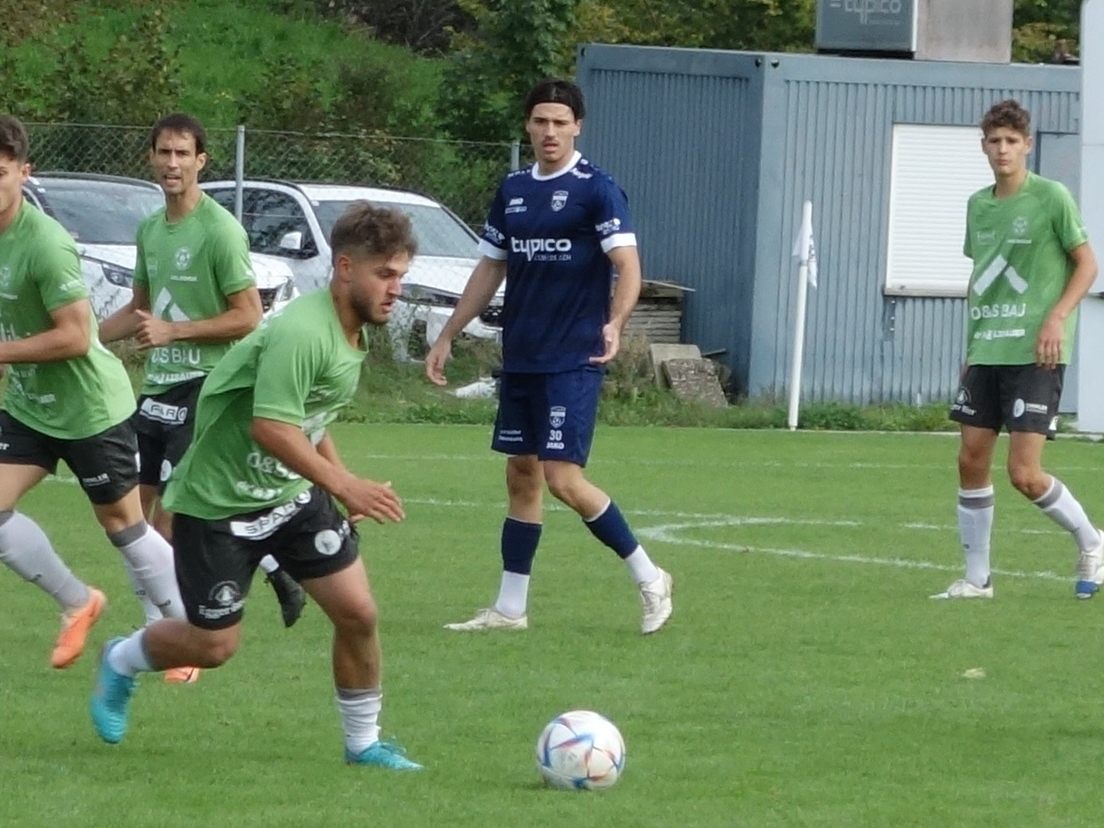 Pius Reumiller und seine Teamkollegen vom FC Andelsbuch haderten in Lochau mit dem Schiedsrichter.
