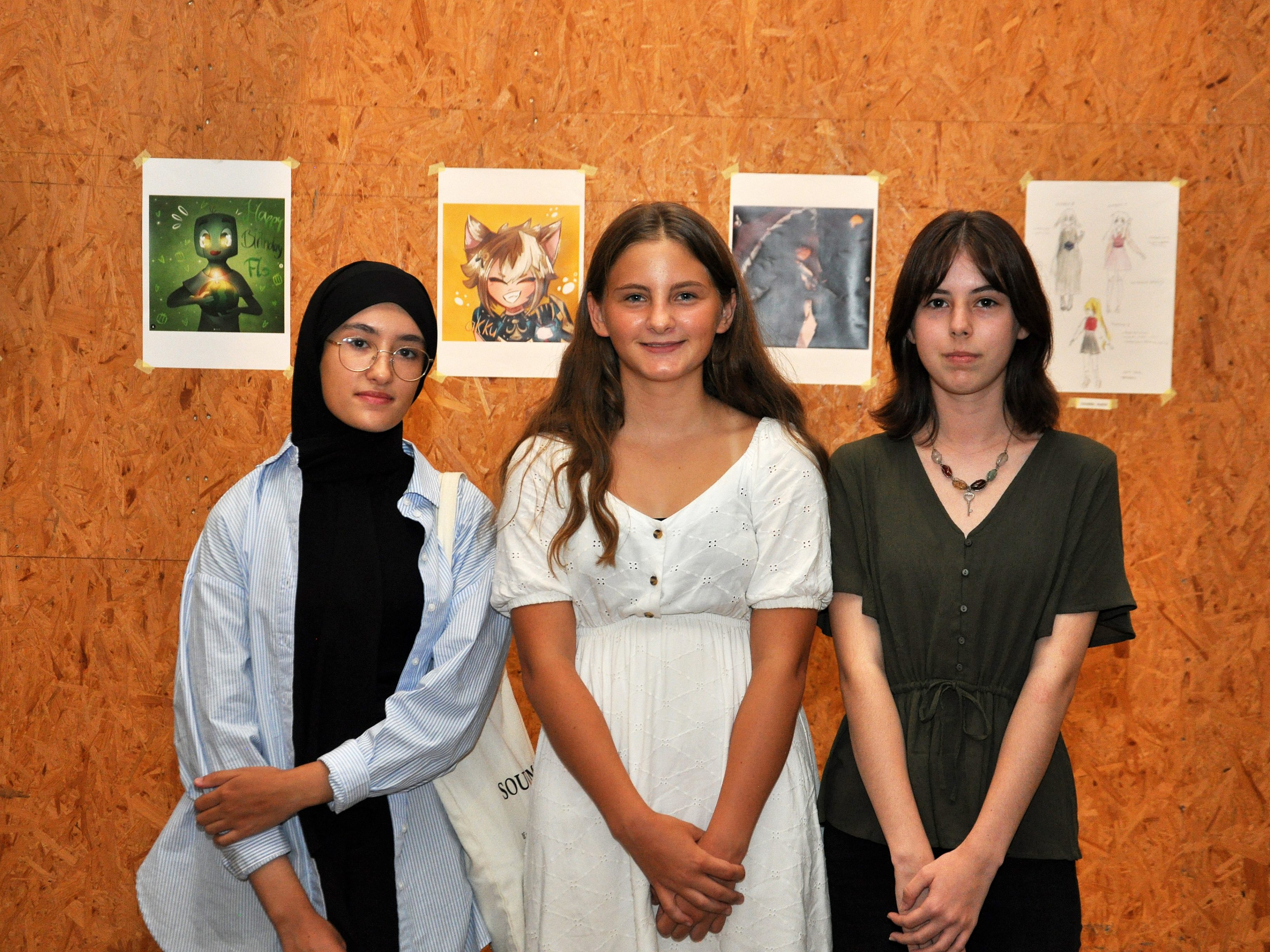 Bilder der BGD-Schülerinnen Hafsa Djema, Johanna Huber und Miriam Klien sind in der 13. Ausgabe des Magazins abgedruckt. Bilder der BGD-Schülerinnen Hafsa Djema, Johanna Huber und Miriam Klien sind in der 13. Ausgabe des Magazins abgedruckt.